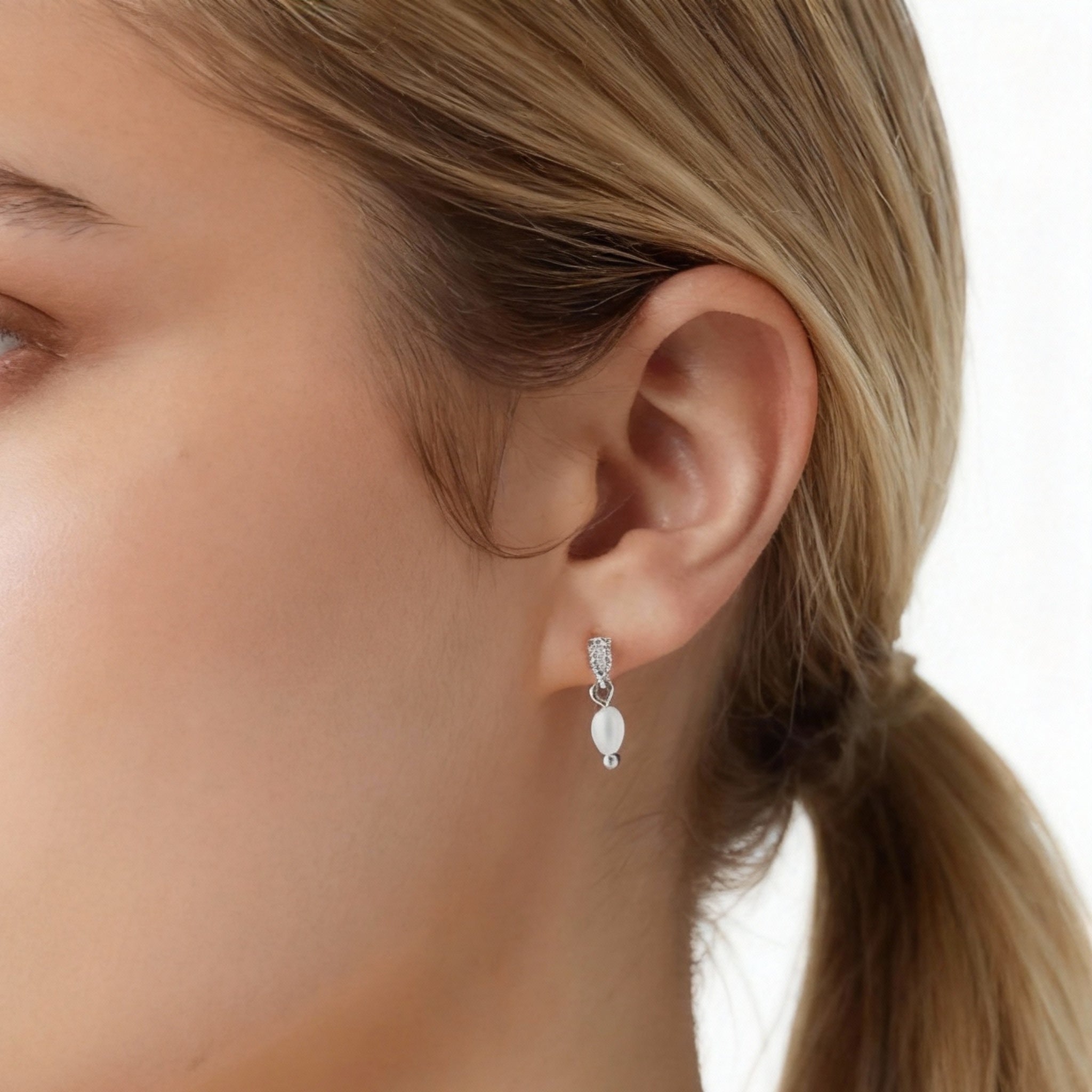 Dewdrop Pearl Clip-On Chain Earrings