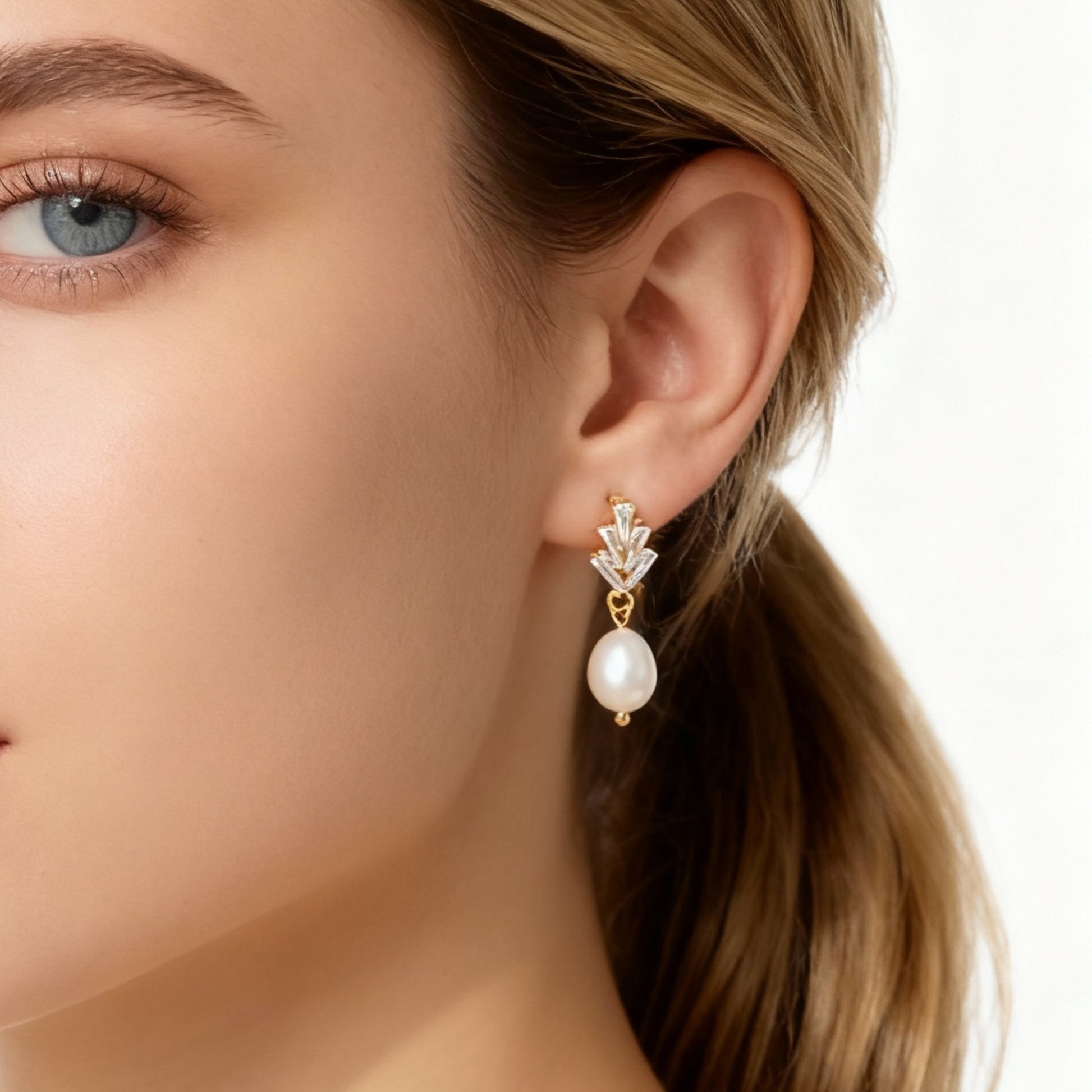 Pearl Drop Clip-On Chain Earrings for non-pierced ears – SOMIY