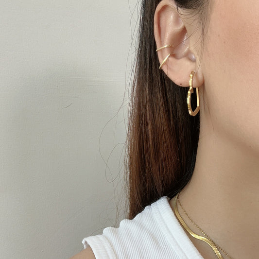 Ear cuff geometrico - color oro