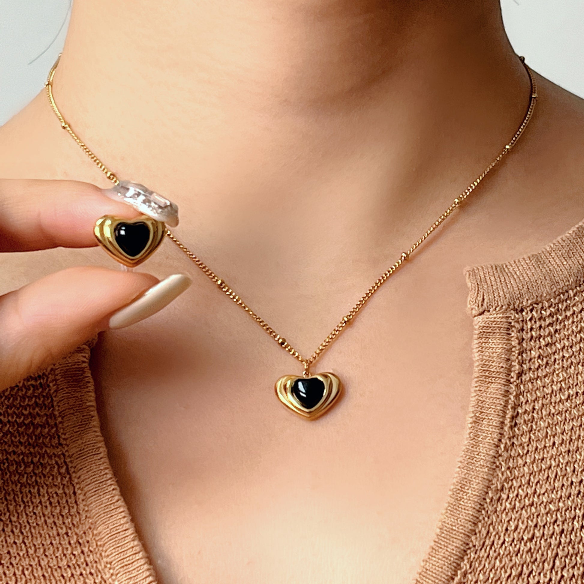 Heart of Darkness Set (Clip-On Earrings&Necklace) - SOMIY