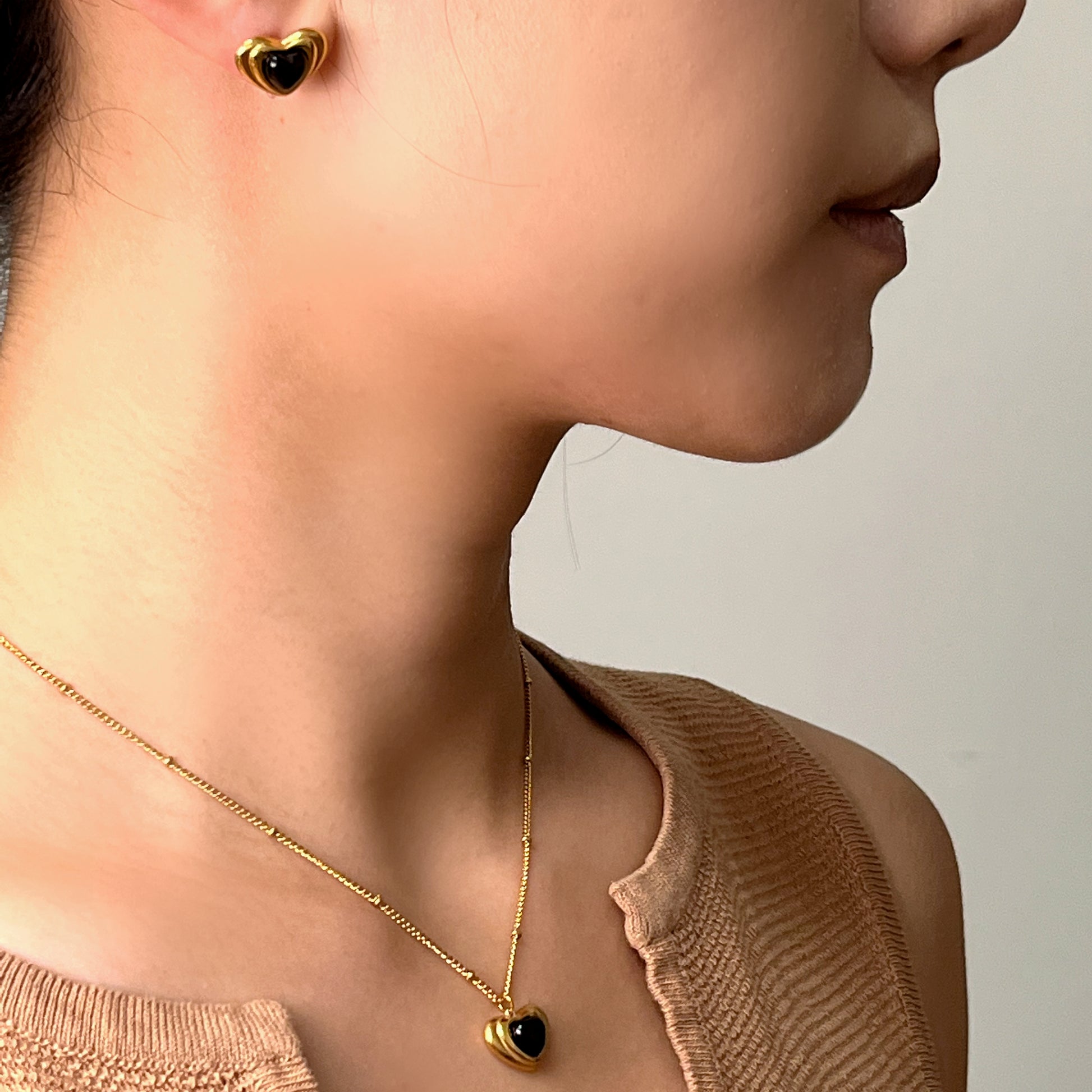 Heart of Darkness Set (Clip-On Earrings&Necklace) - SOMIY