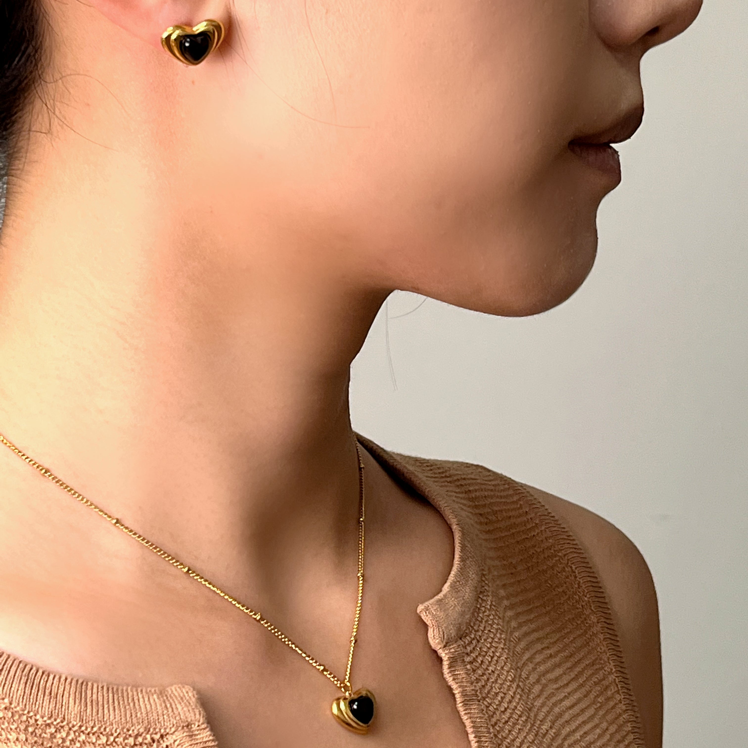 Heart of Darkness Set (Clip-On Earrings&Necklace) - SOMIY