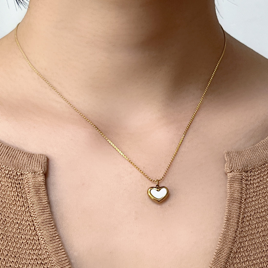 Mother of Pearl Heart Necklace - SOMIY