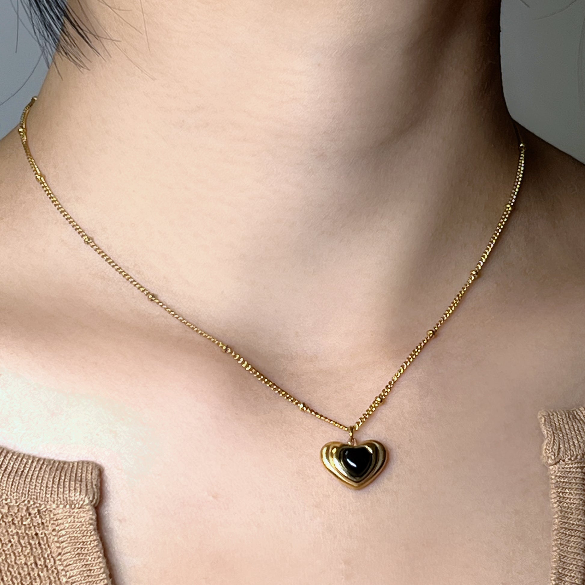 Black Heart Necklace - SOMIY