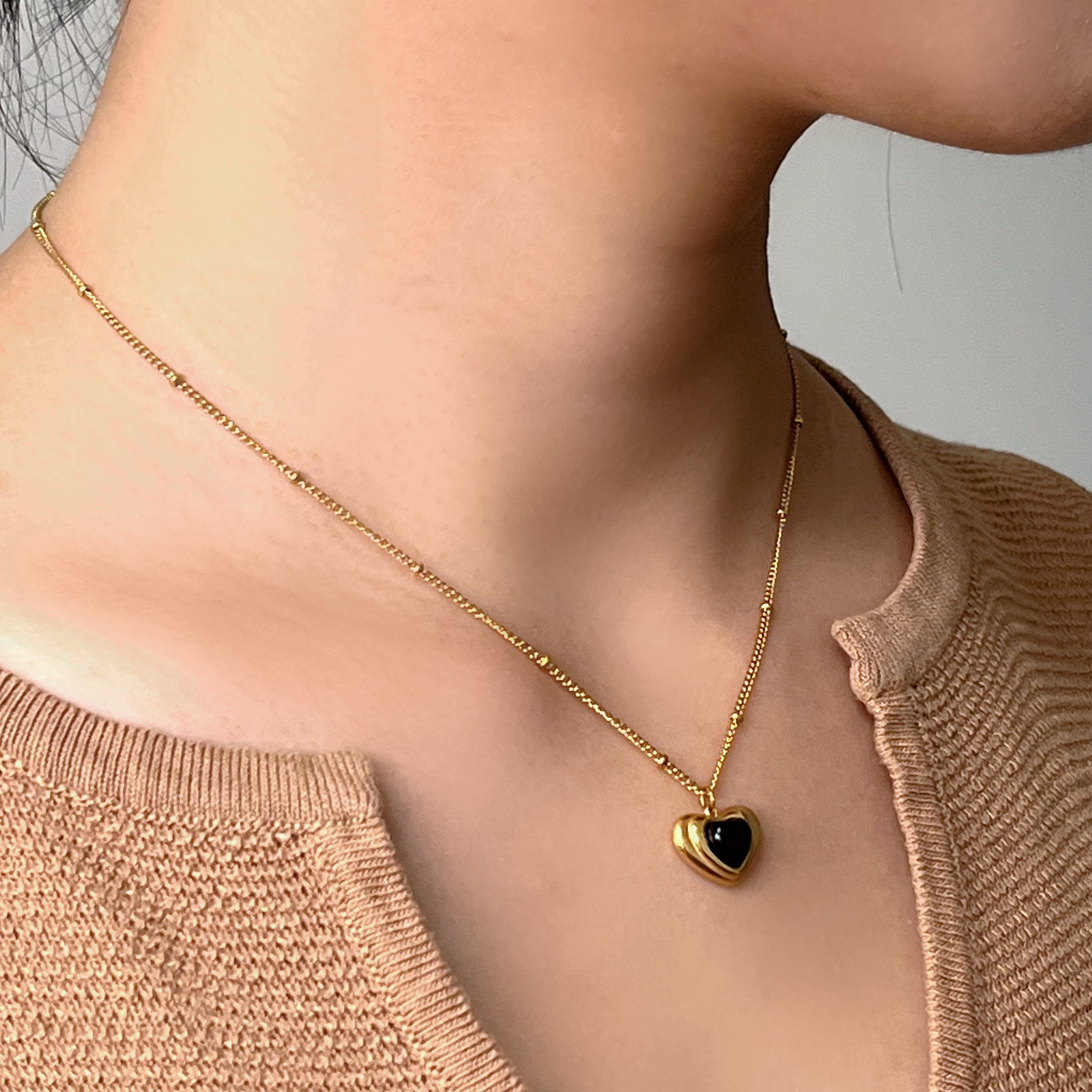 Black Heart Necklace - SOMIY