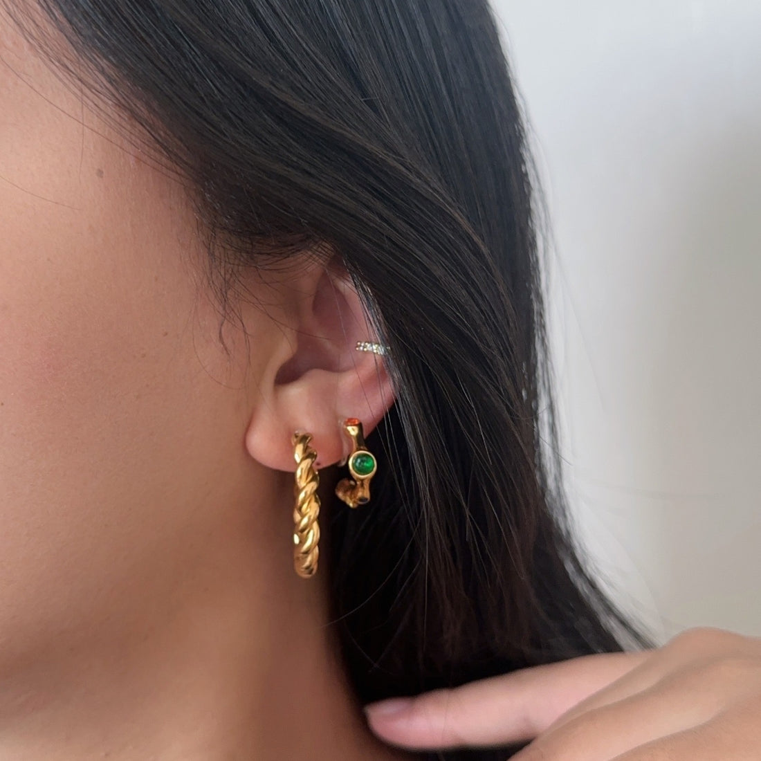 Gold Resinhoop clip-on earrings by SOMIY – pain-free non-pierced jewelry for everyday wear