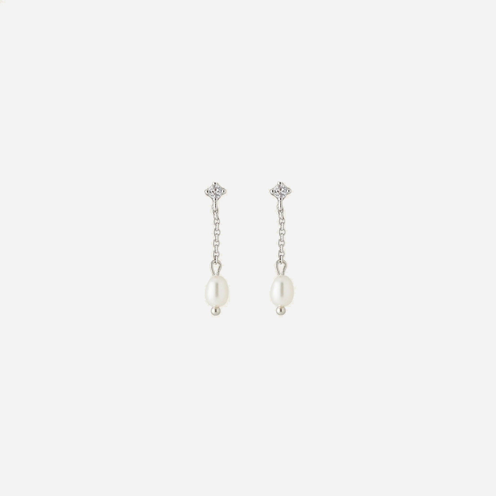 Pearldangle clip-on earrings by SOMIY – pain-free non-pierced jewelry for everyday wear