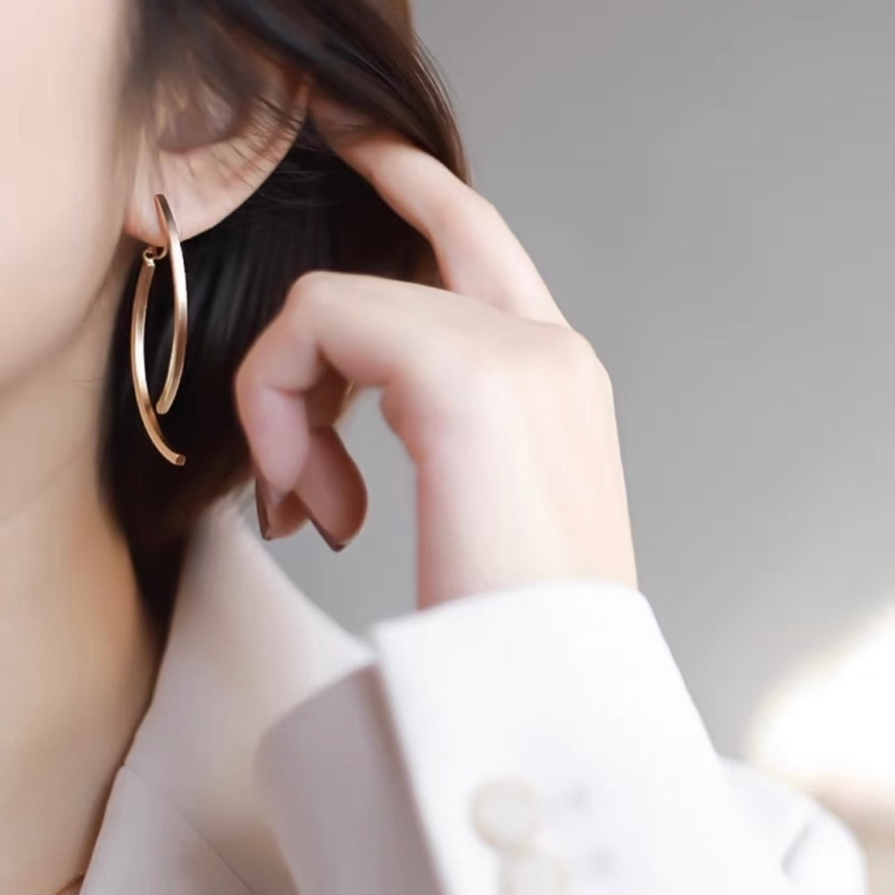dangle clip-on earrings by SOMIY – pain-free non-pierced jewelry for everyday wear
