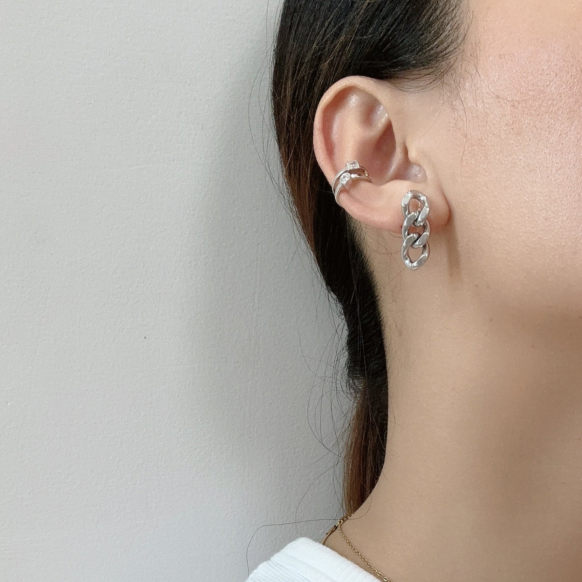 clip-on earrings by SOMIY – pain-free non-pierced jewelry for everyday wear