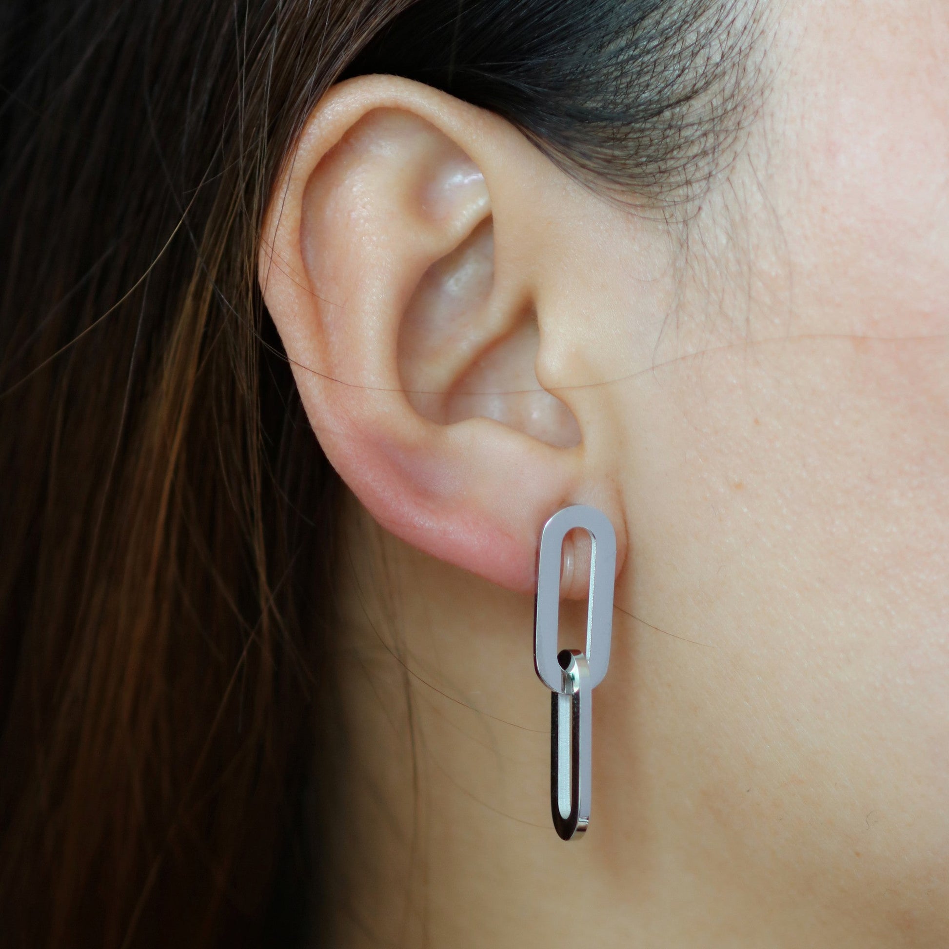 clip-on earrings by SOMIY – pain-free non-pierced jewelry for everyday wear