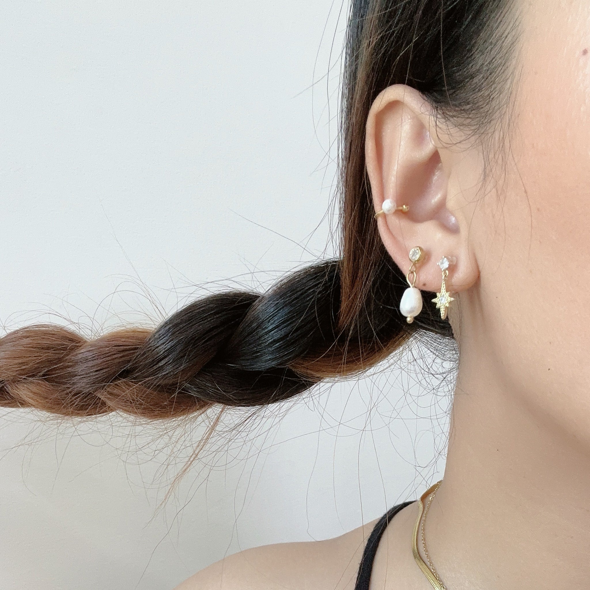 clip-on earrings by SOMIY – pain-free non-pierced jewelry for everyday wear