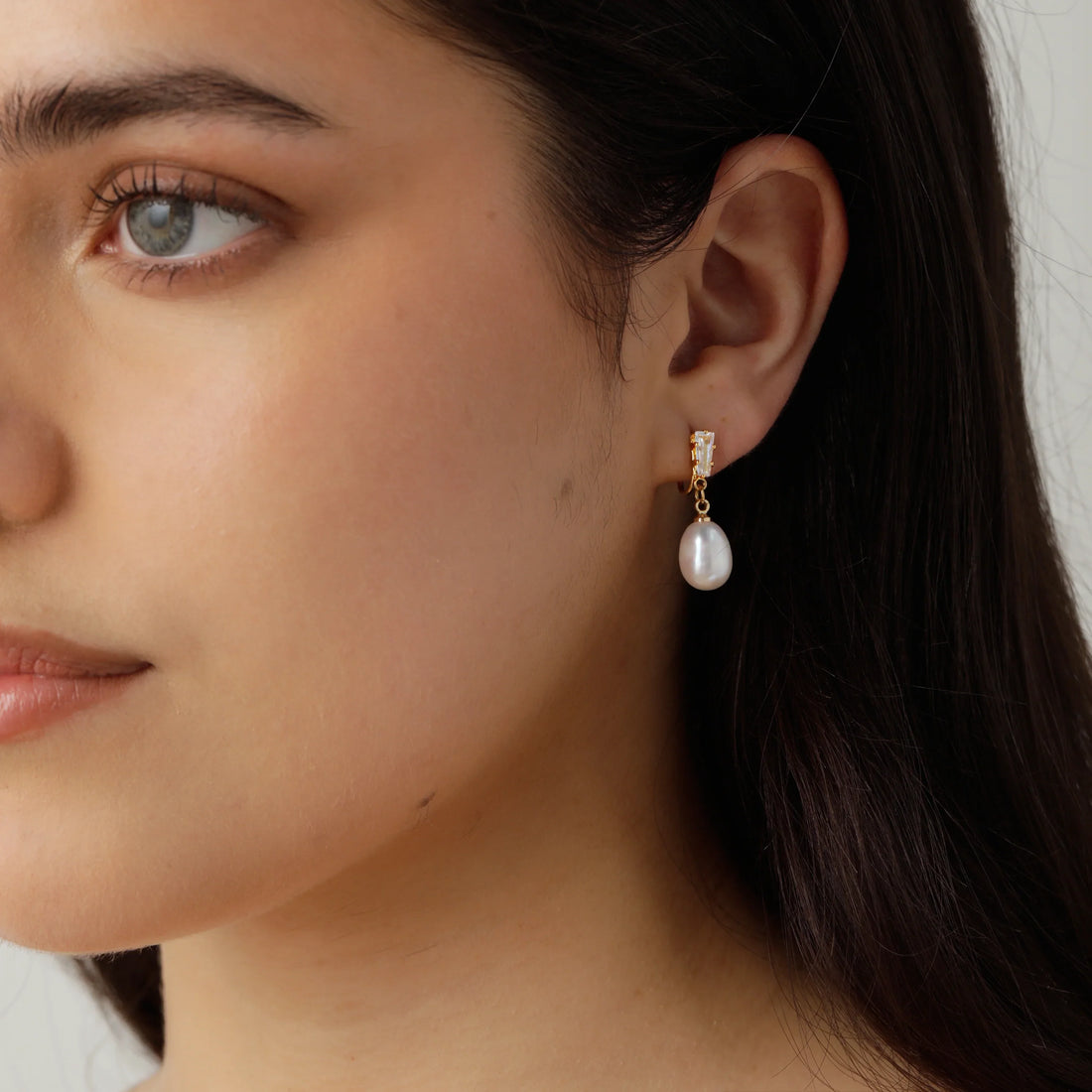 Gold Silver Pearldangle clip-on earrings by SOMIY – pain-free non-pierced jewelry for everyday wear