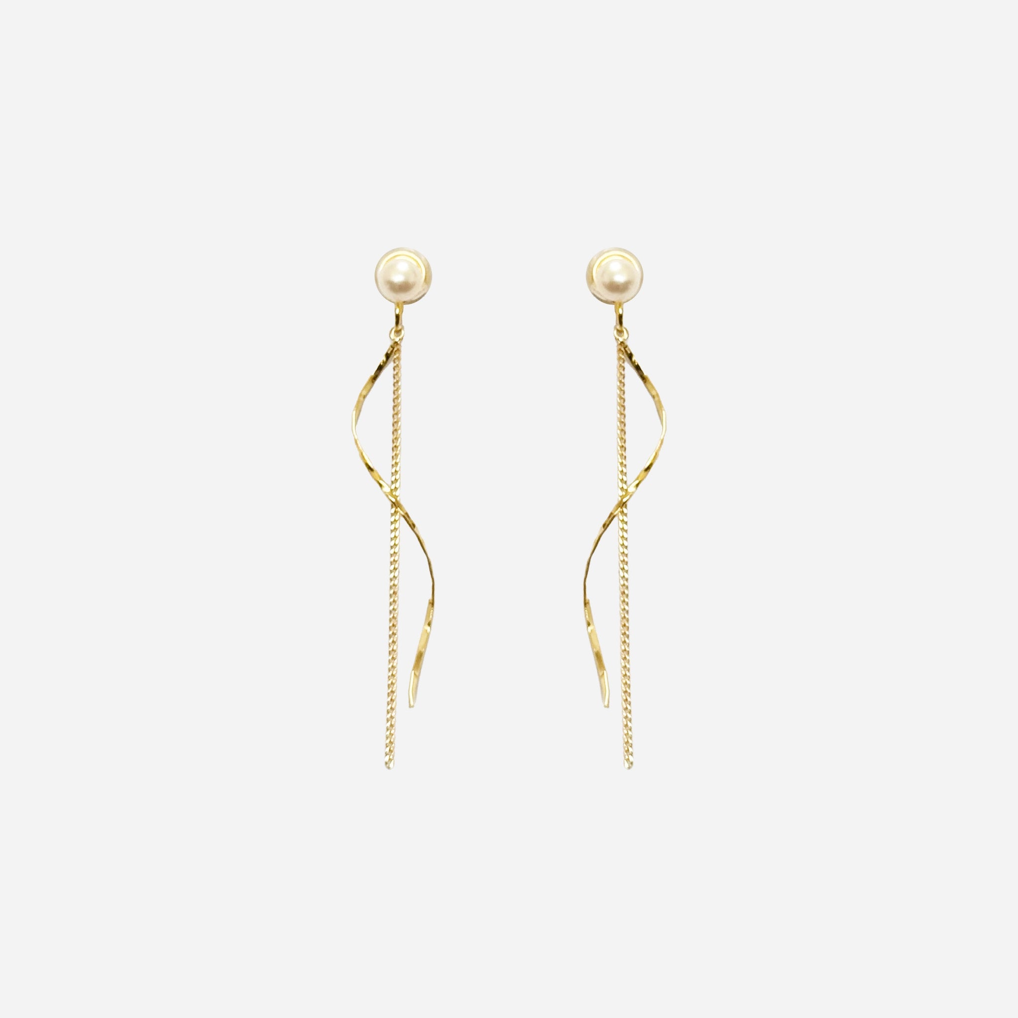 Gold Pearldangle clip-on earrings by SOMIY – pain-free non-pierced jewelry for everyday wear