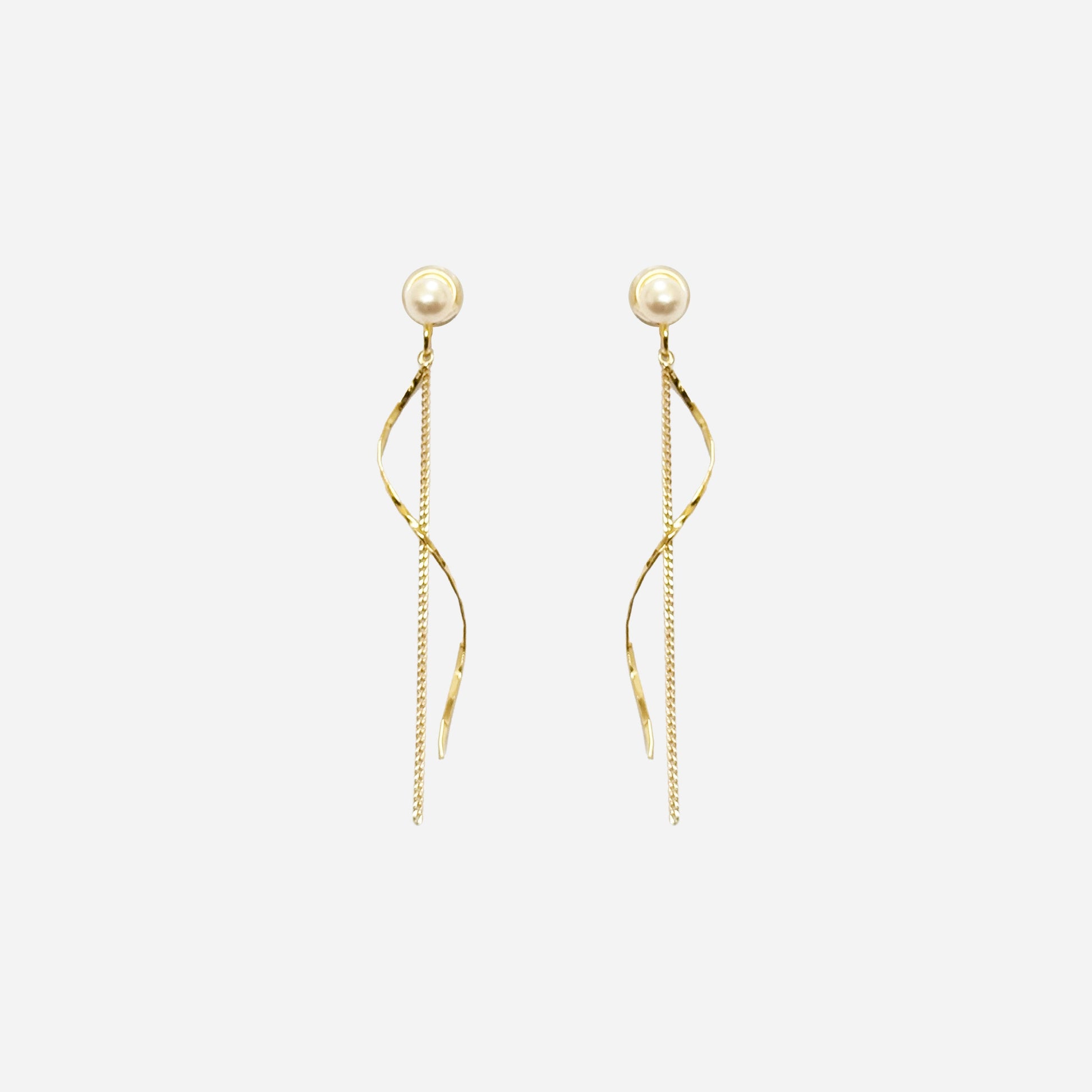 Gold Pearldangle clip-on earrings by SOMIY – pain-free non-pierced jewelry for everyday wear