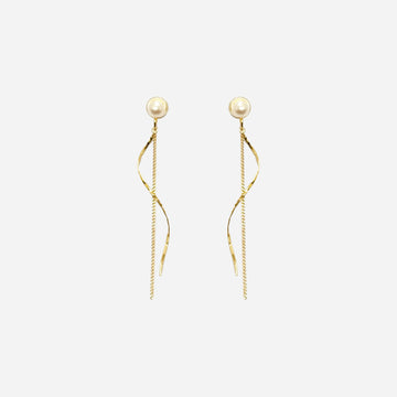 Gold Pearldangle clip-on earrings by SOMIY – pain-free non-pierced jewelry for everyday wear