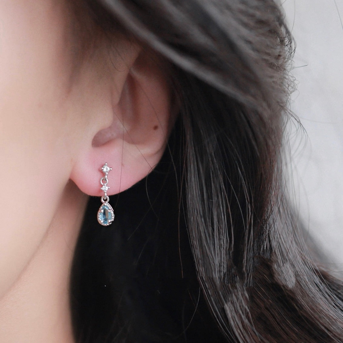 dangle clip-on earrings by SOMIY – pain-free non-pierced jewelry for everyday wear