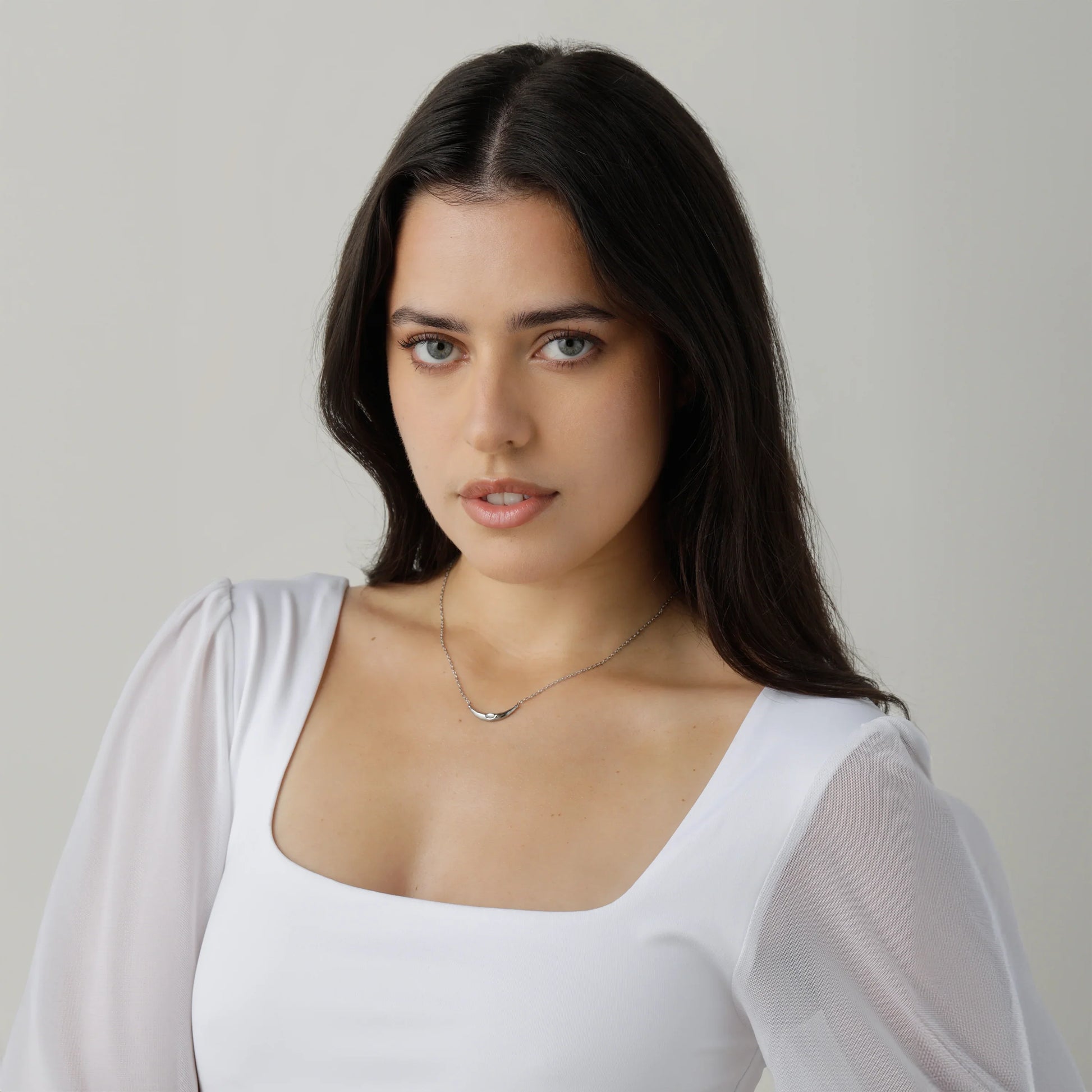 Pearlnecklace by SOMIY – minimalist jewelry that pairs with our clip-on earrings