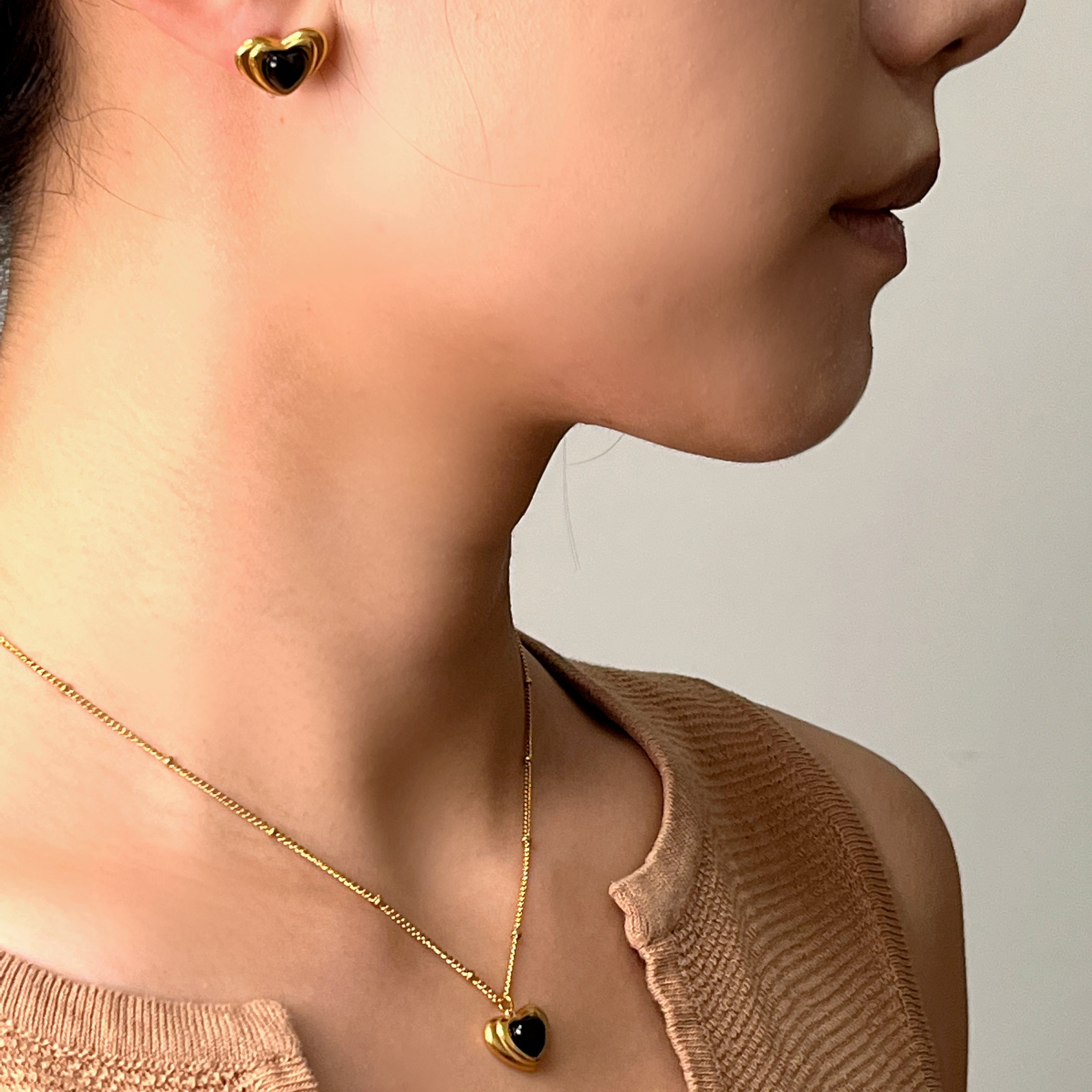 jewelry by SOMIY – elegant minimalist design for daily wear