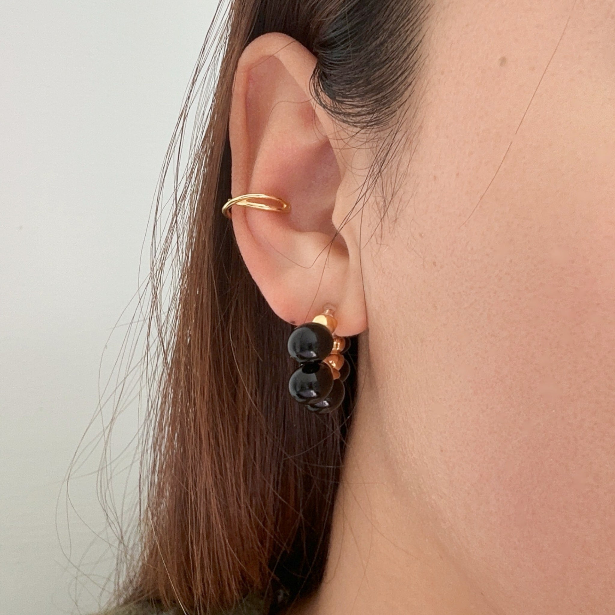 Gold Pearlhoop clip-on earrings by SOMIY – pain-free non-pierced jewelry for everyday wear