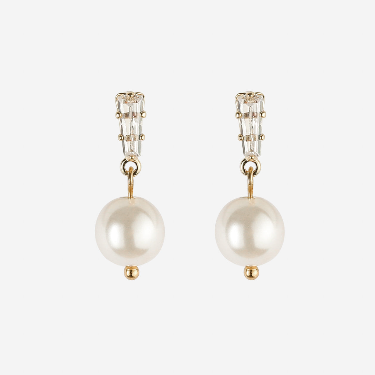 Gold Pearl Resin Crystalhoop clip-on earrings by SOMIY – pain-free non-pierced jewelry for everyday wear