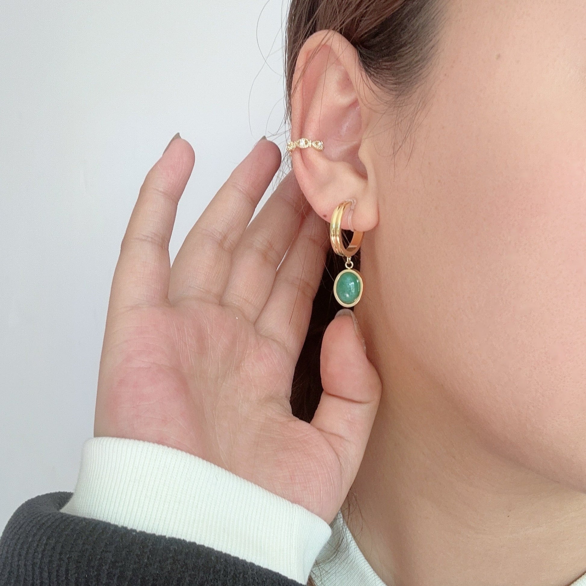 Goldhoop clip-on earrings by SOMIY – pain-free non-pierced jewelry for everyday wear