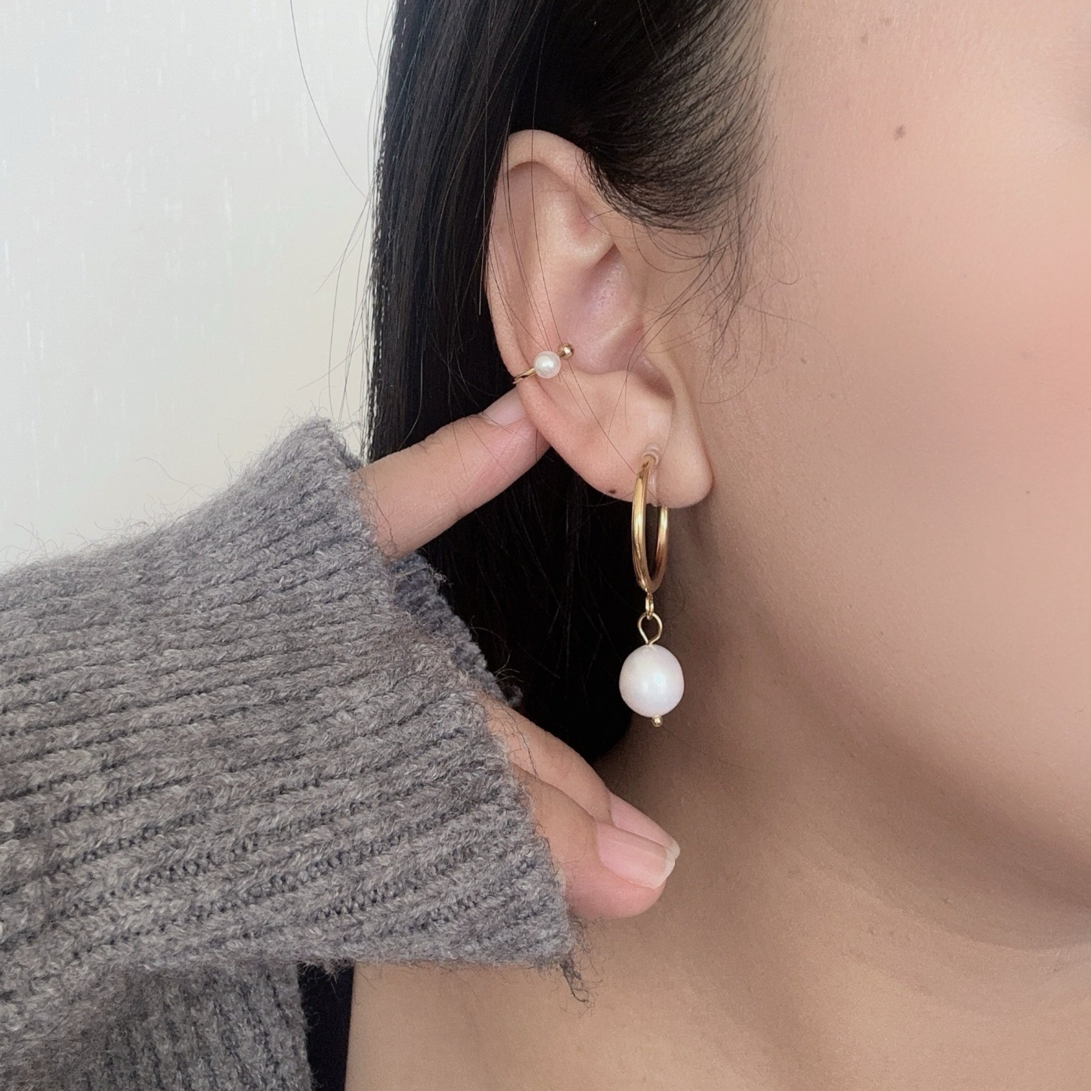 Olivia Little Pearl Clip-On Chain Earrings