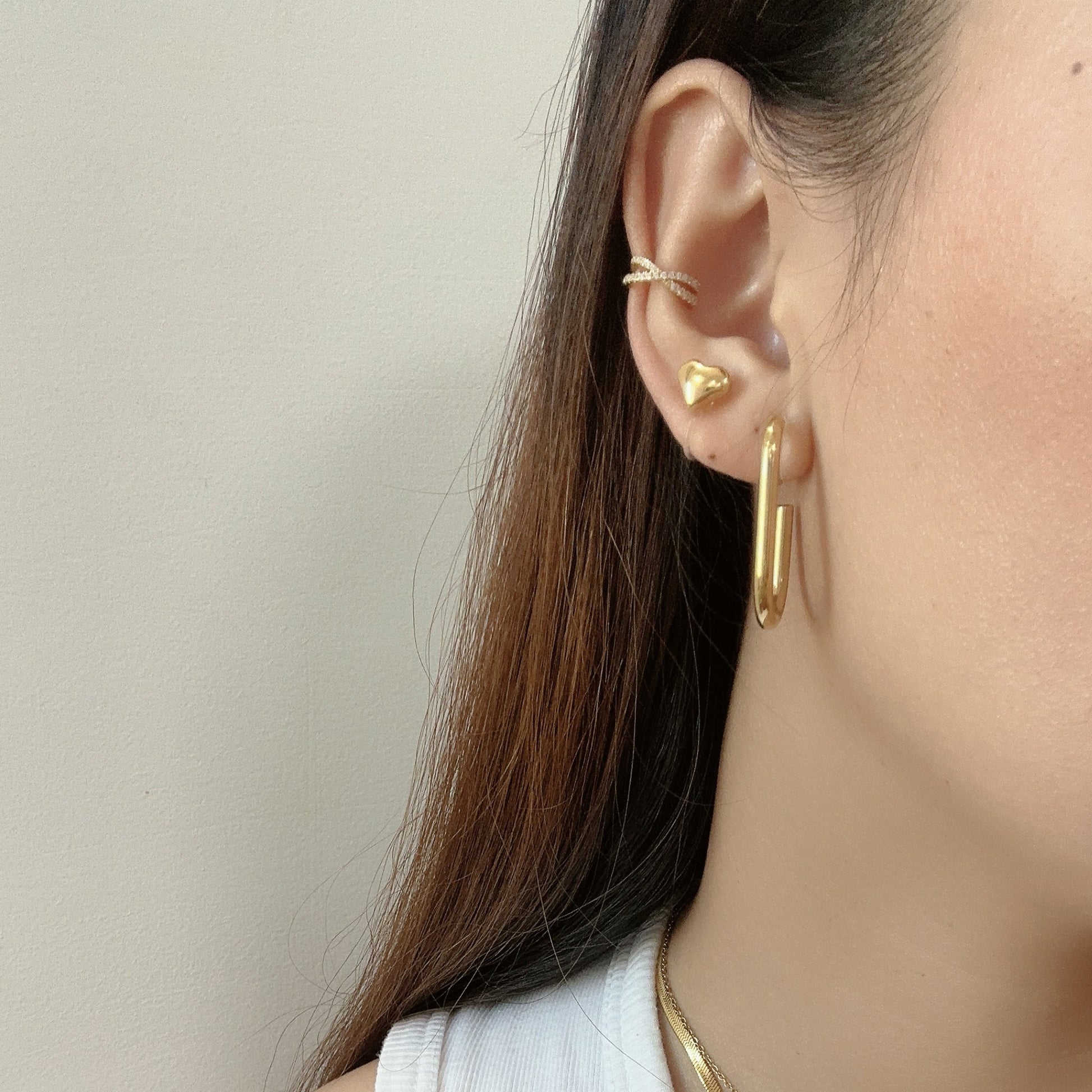 Goldhoop clip-on earrings by SOMIY – pain-free non-pierced jewelry for everyday wear