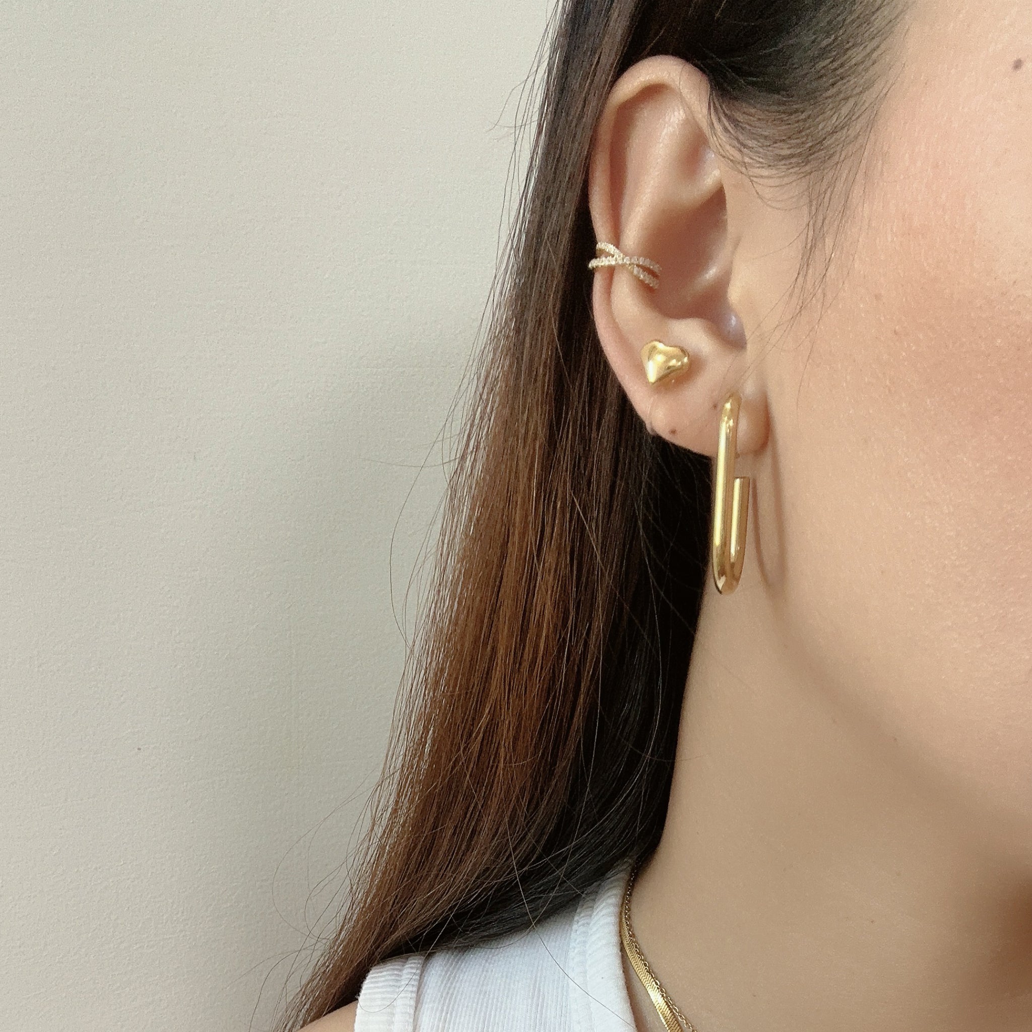 Goldhoop clip-on earrings by SOMIY – pain-free non-pierced jewelry for everyday wear
