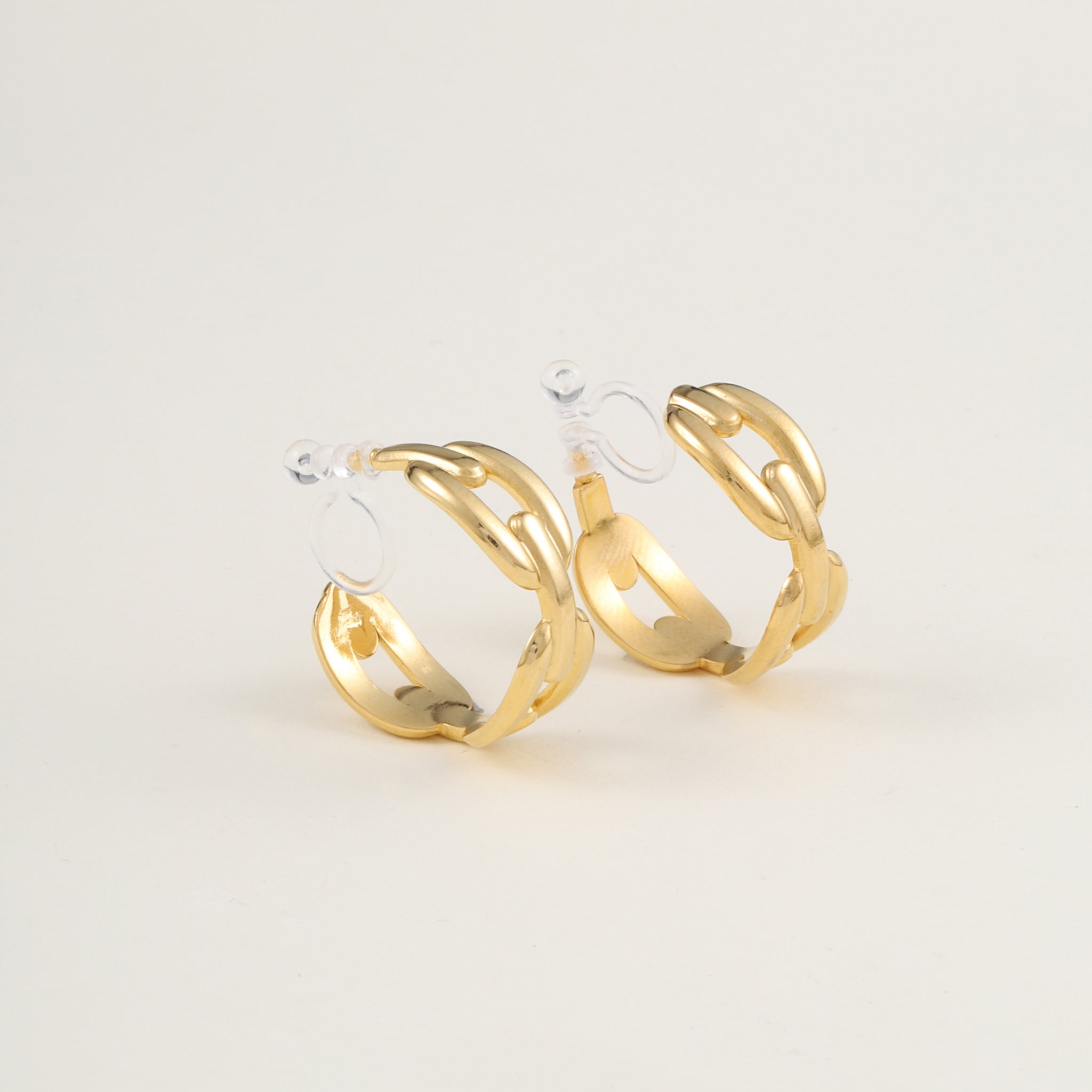 Goldhoop clip-on earrings by SOMIY – pain-free non-pierced jewelry for everyday wear