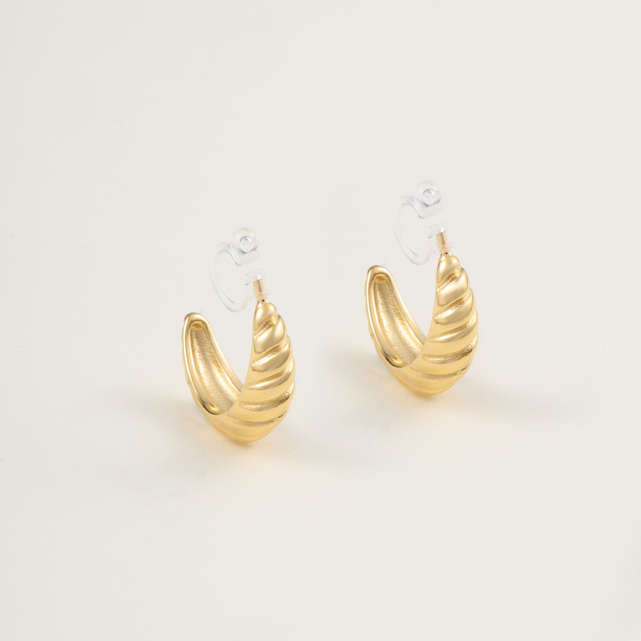 Goldhoop clip-on earrings by SOMIY – pain-free non-pierced jewelry for everyday wear