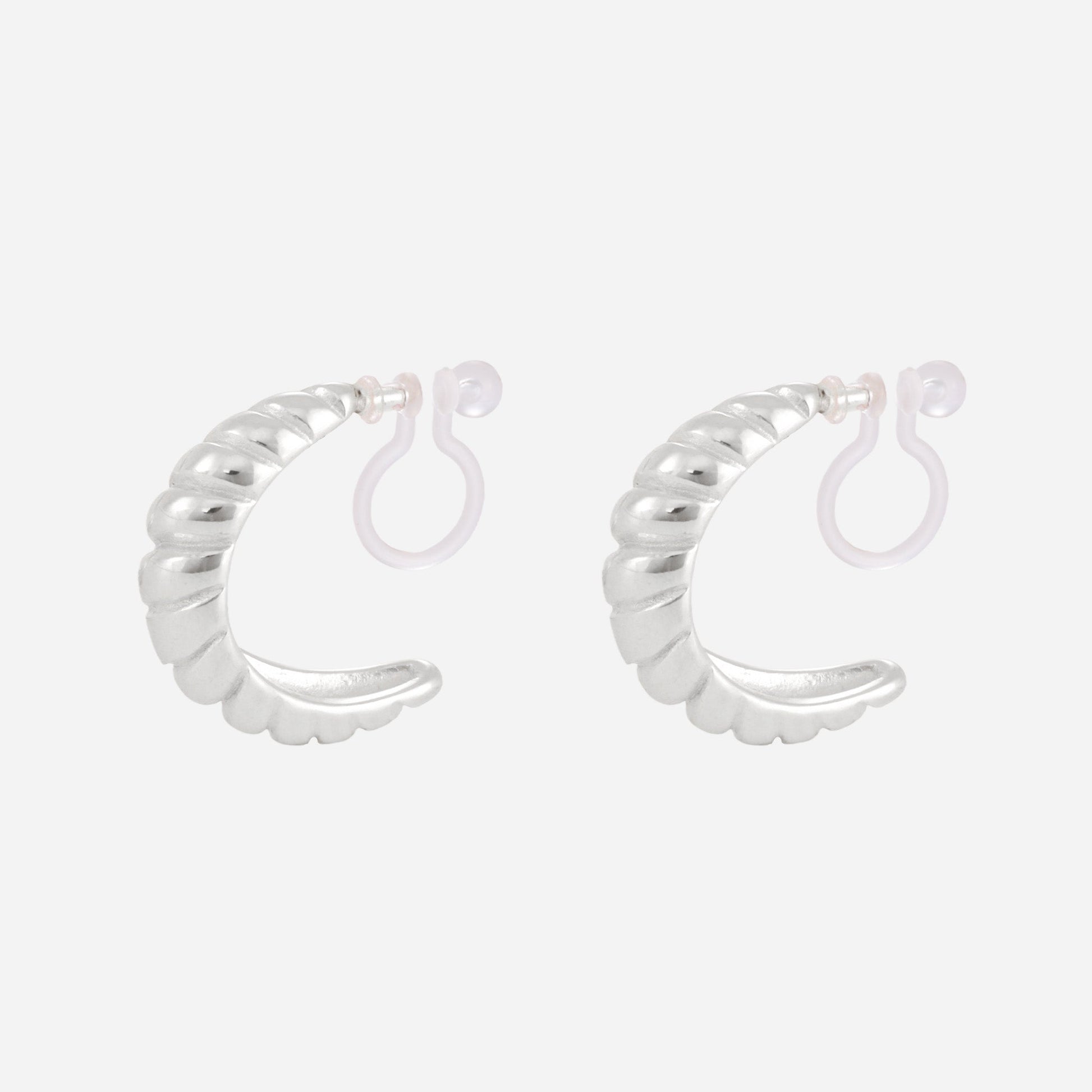 Goldhoop clip-on earrings by SOMIY – pain-free non-pierced jewelry for everyday wear