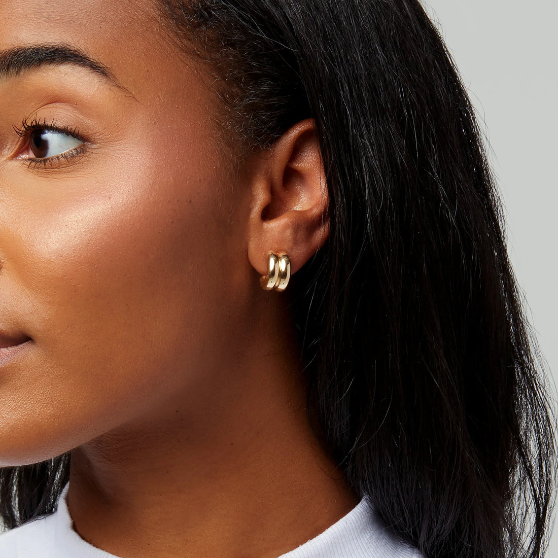 Goldhoop clip-on earrings by SOMIY – pain-free non-pierced jewelry for everyday wear