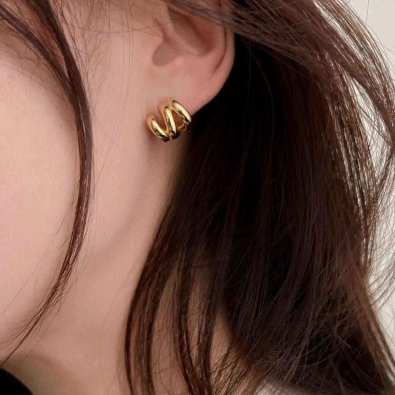 hoop clip-on earrings by SOMIY – pain-free non-pierced jewelry for everyday wear