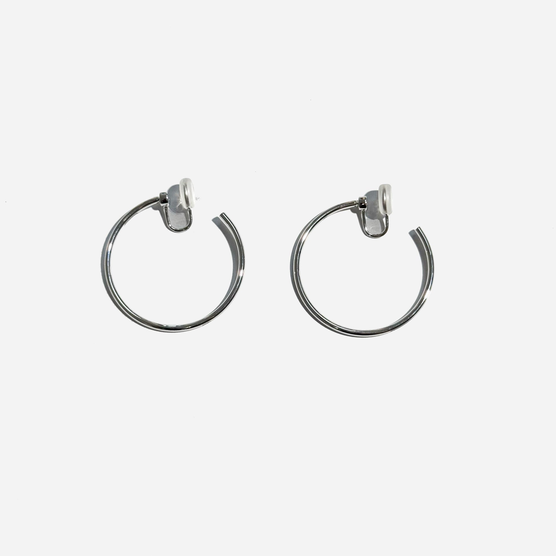 clip-on earrings by SOMIY – pain-free non-pierced jewelry for everyday wear