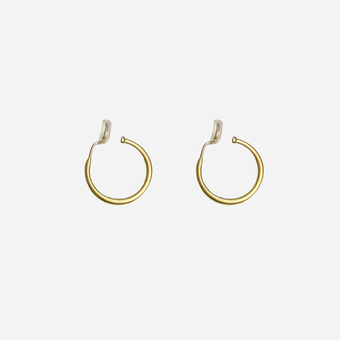 Goldhoop clip-on earrings by SOMIY – pain-free non-pierced jewelry for everyday wear
