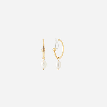 Gold Pearl Resinhoop clip-on earrings by SOMIY – pain-free non-pierced jewelry for everyday wear
