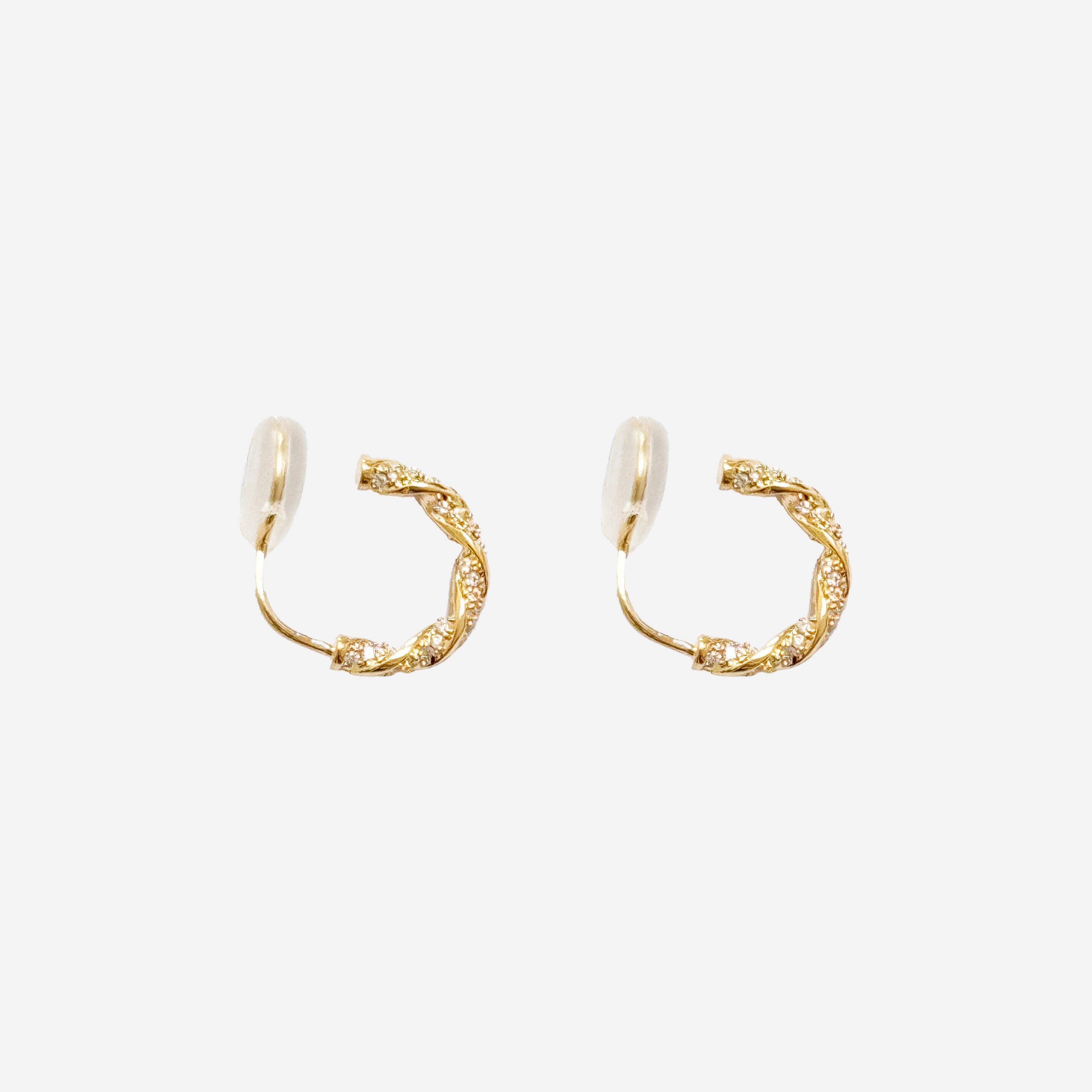Goldhoop clip-on earrings by SOMIY – pain-free non-pierced jewelry for everyday wear