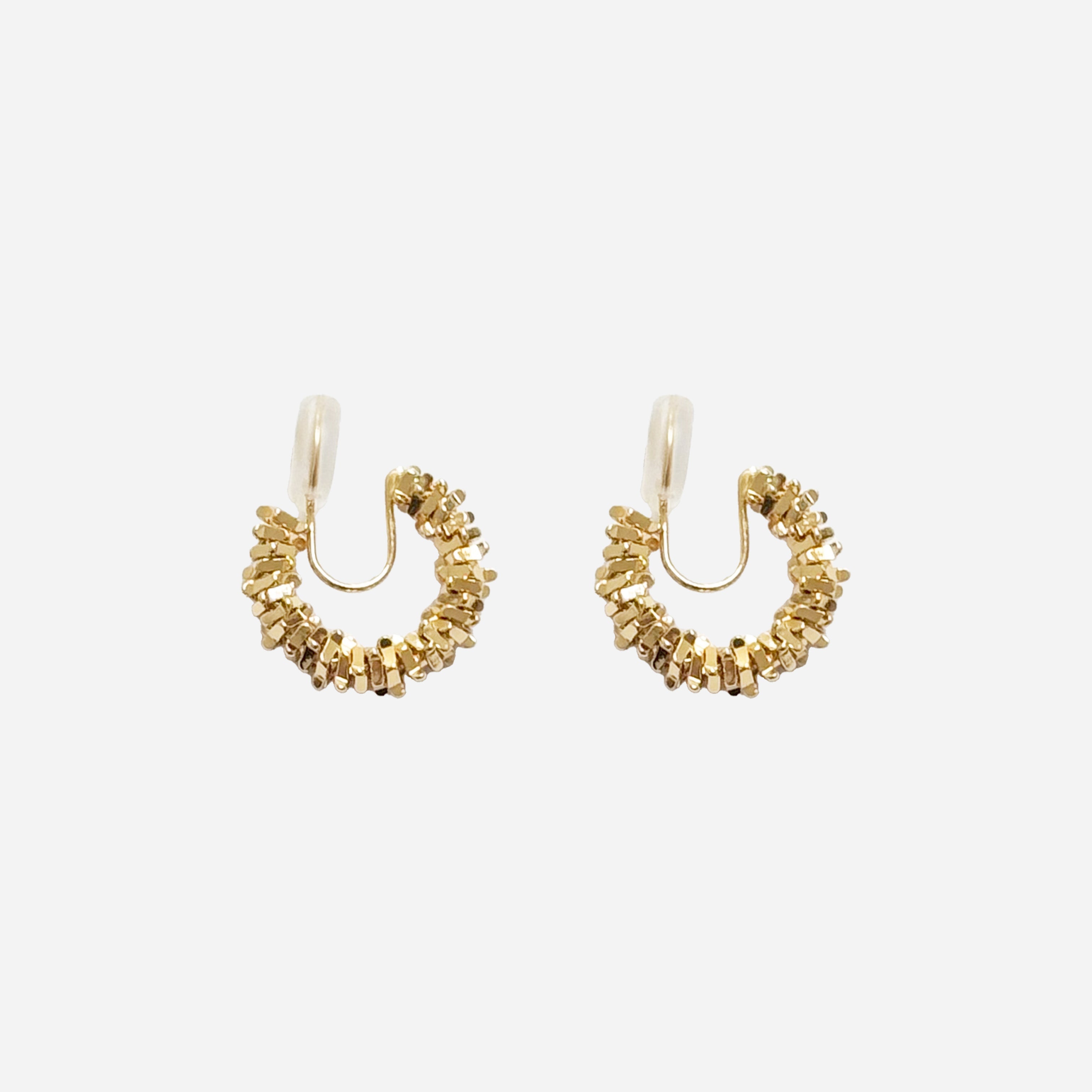 Goldhoop clip-on earrings by SOMIY – pain-free non-pierced jewelry for everyday wear