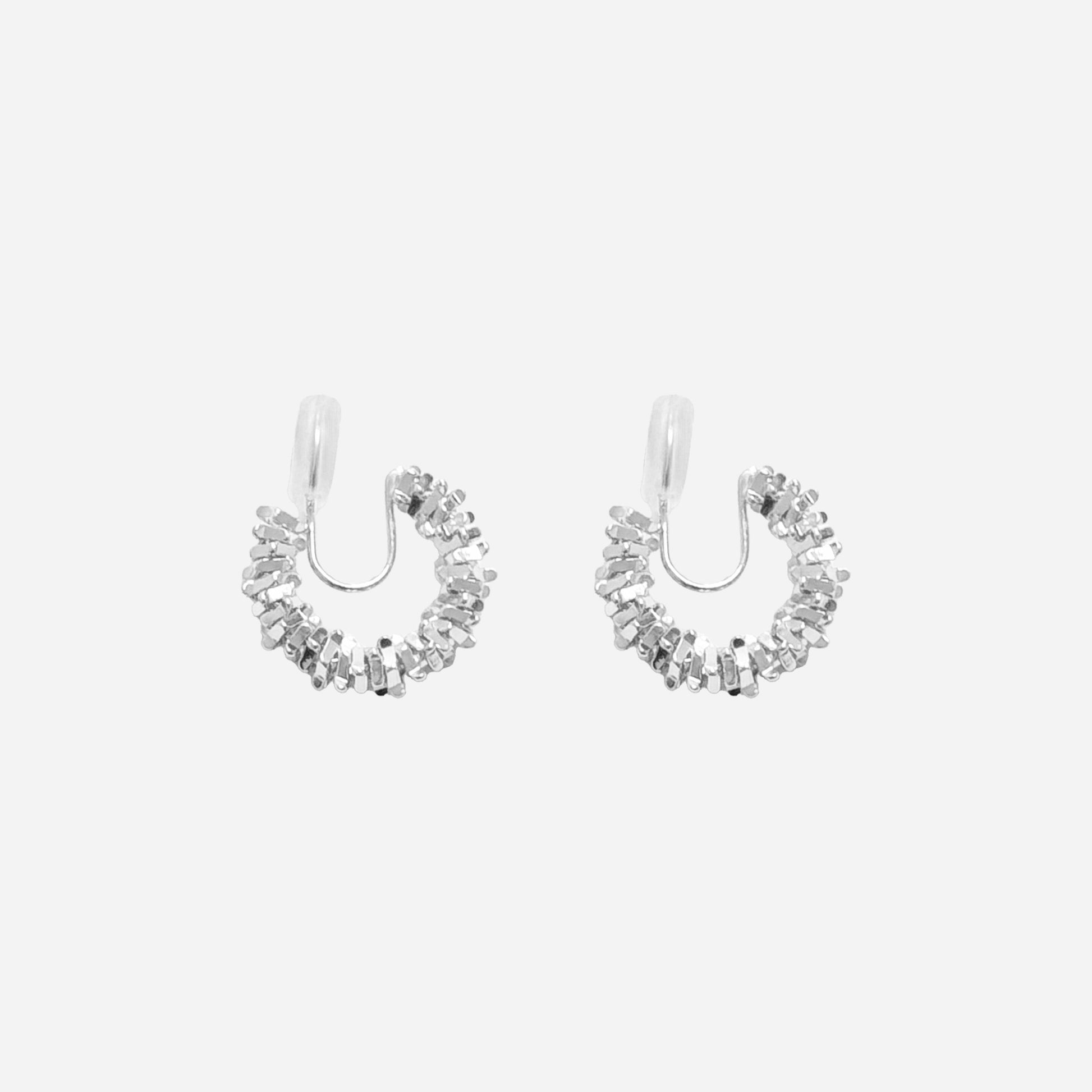 Goldhoop clip-on earrings by SOMIY – pain-free non-pierced jewelry for everyday wear