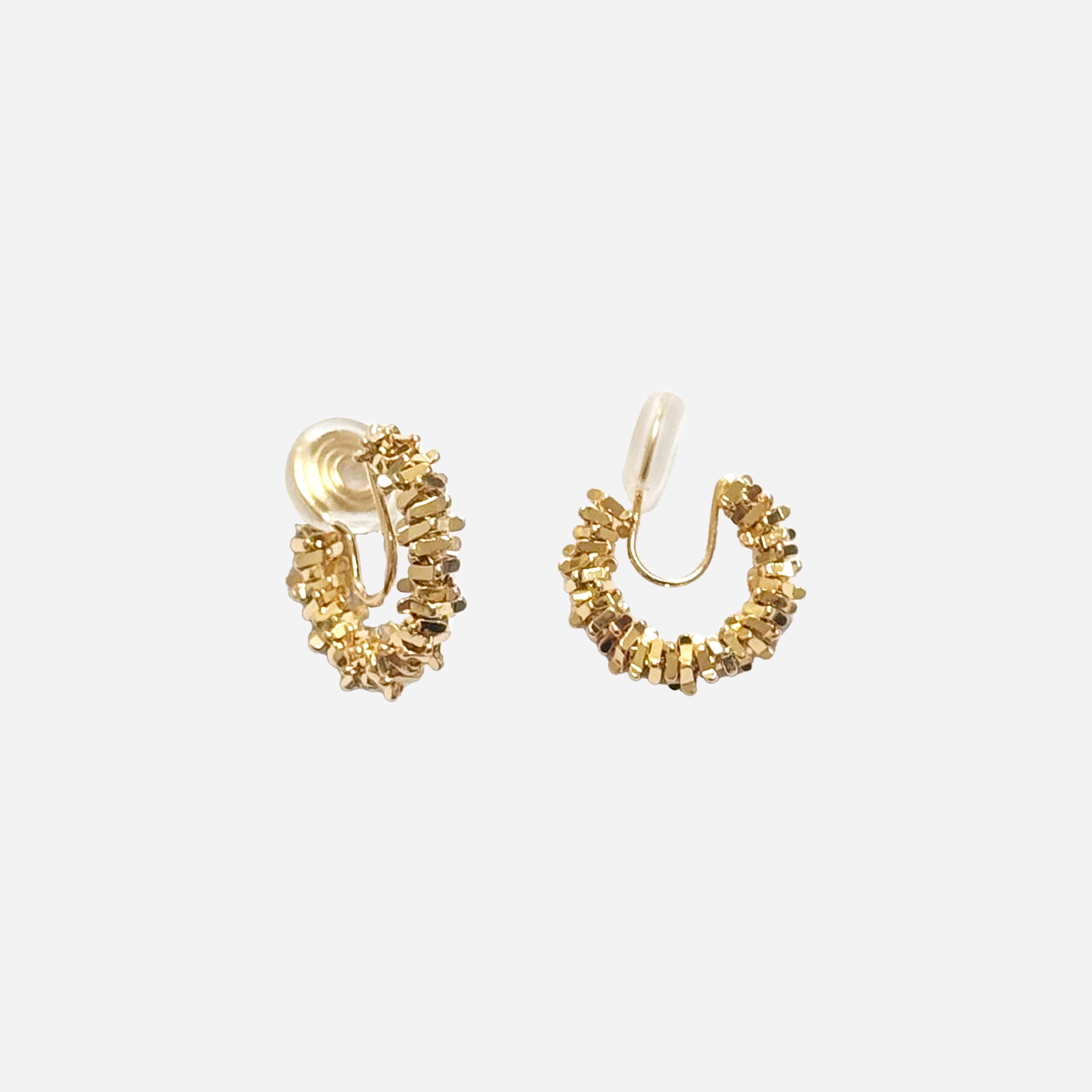 Goldhoop clip-on earrings by SOMIY – pain-free non-pierced jewelry for everyday wear