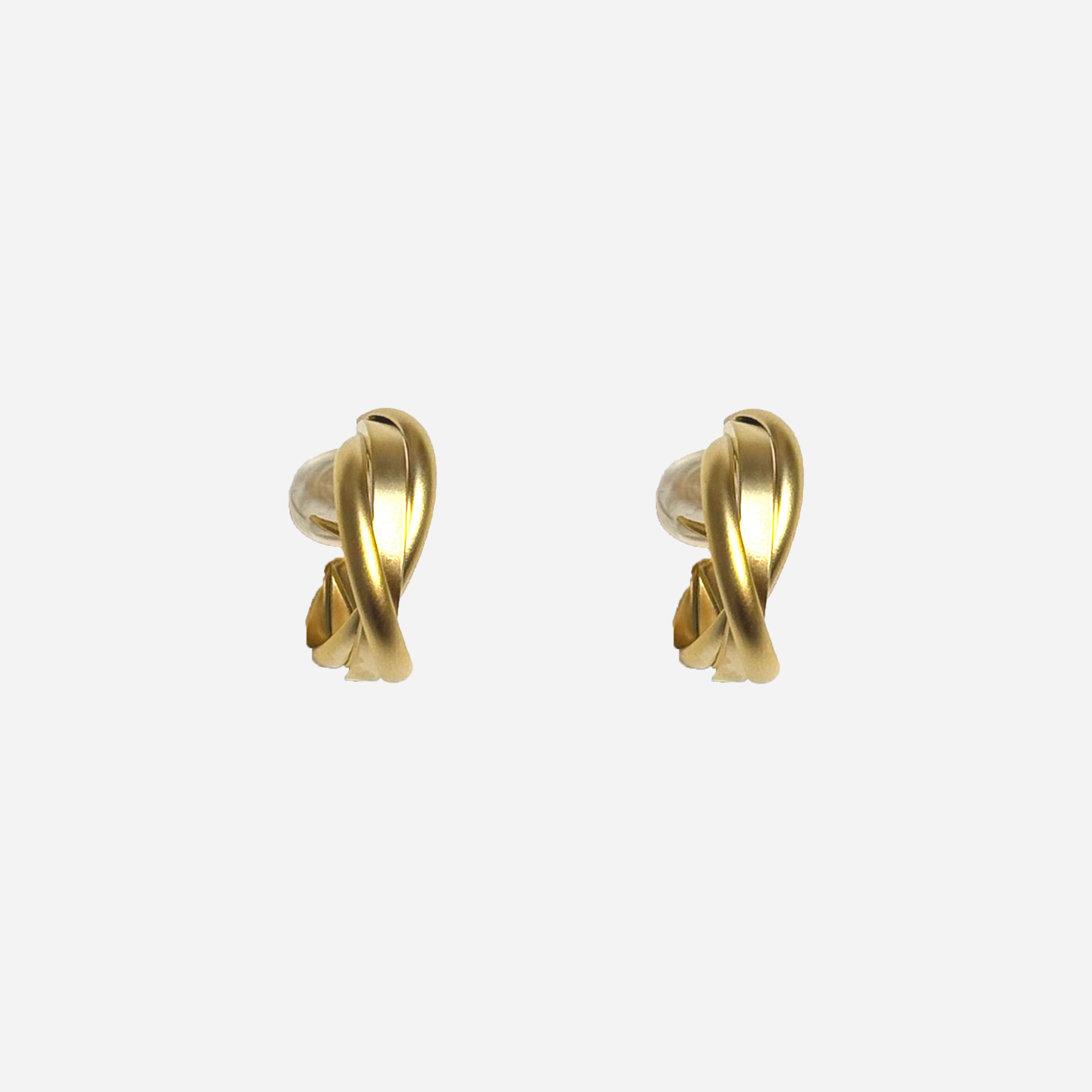 Goldhoop clip-on earrings by SOMIY – pain-free non-pierced jewelry for everyday wear
