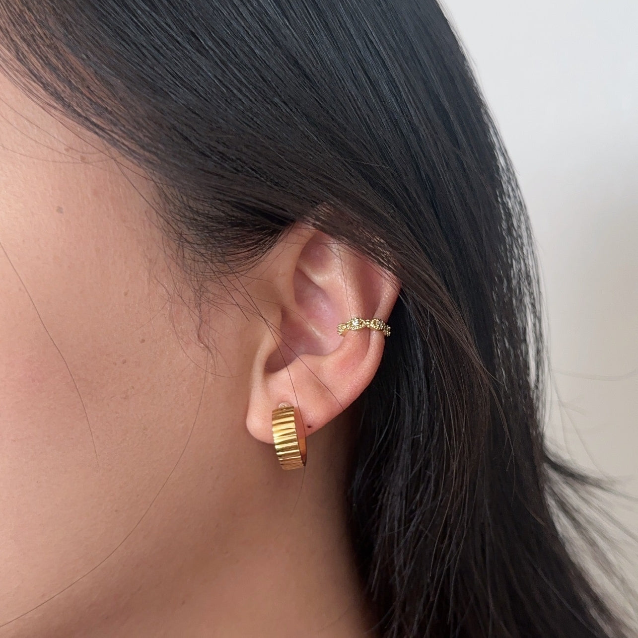 Pendientes De Aro Con Clip En Espiral Mini - Oro