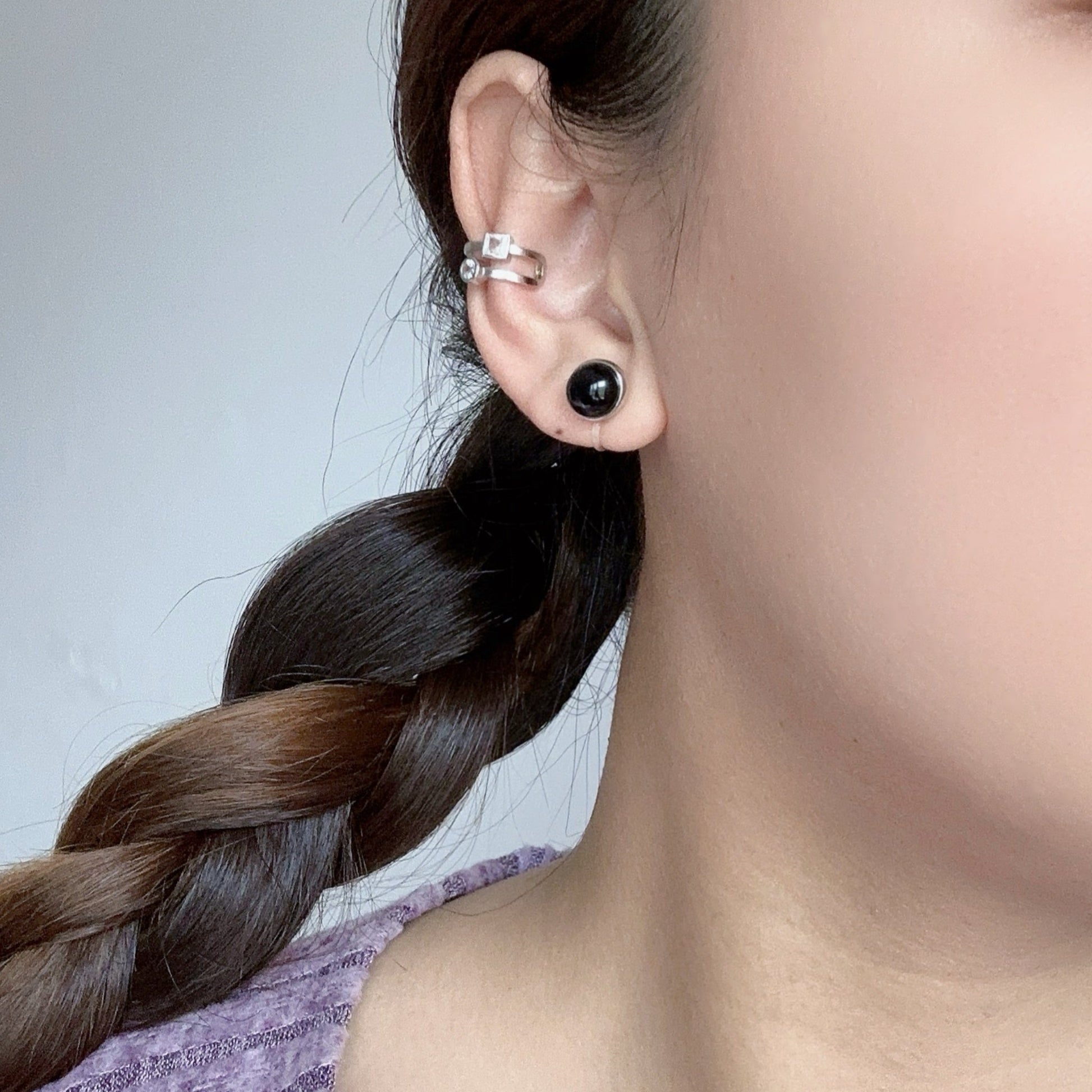 Silverclip-on earrings by SOMIY – pain-free non-pierced jewelry for everyday wear