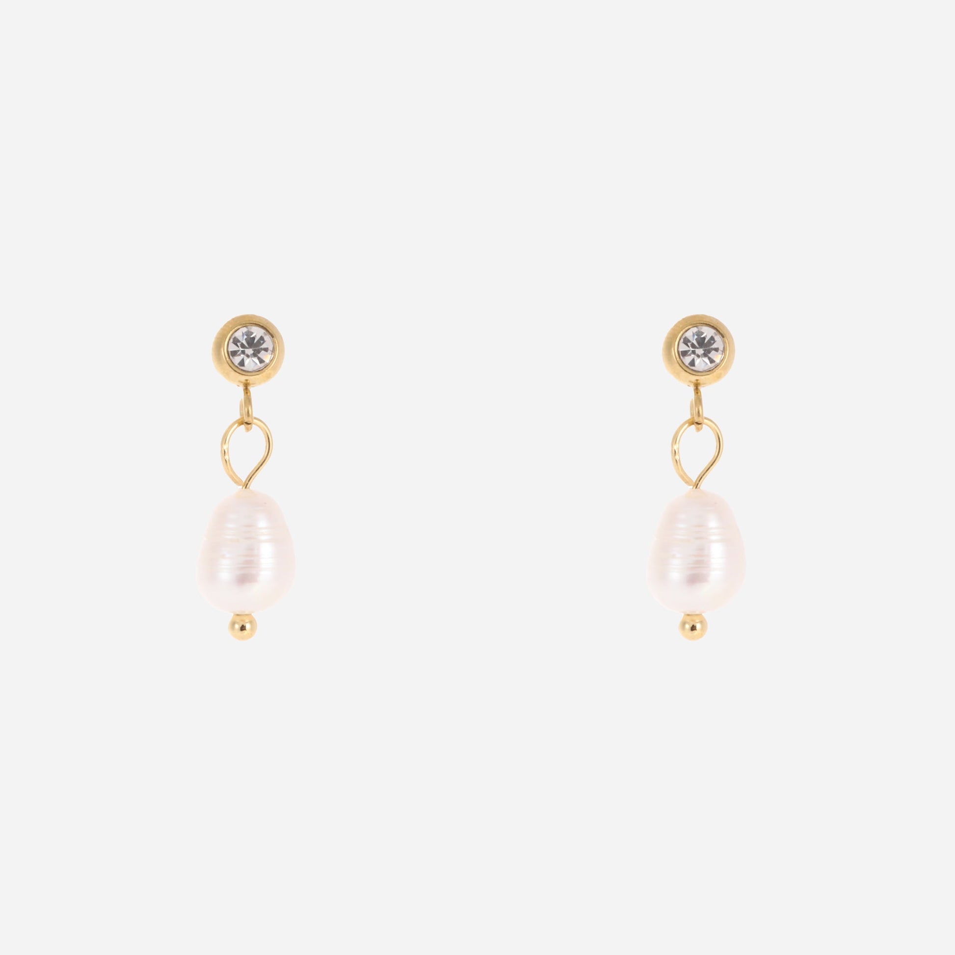 Gold Pearl Resinstud clip-on earrings by SOMIY – pain-free non-pierced jewelry for everyday wear