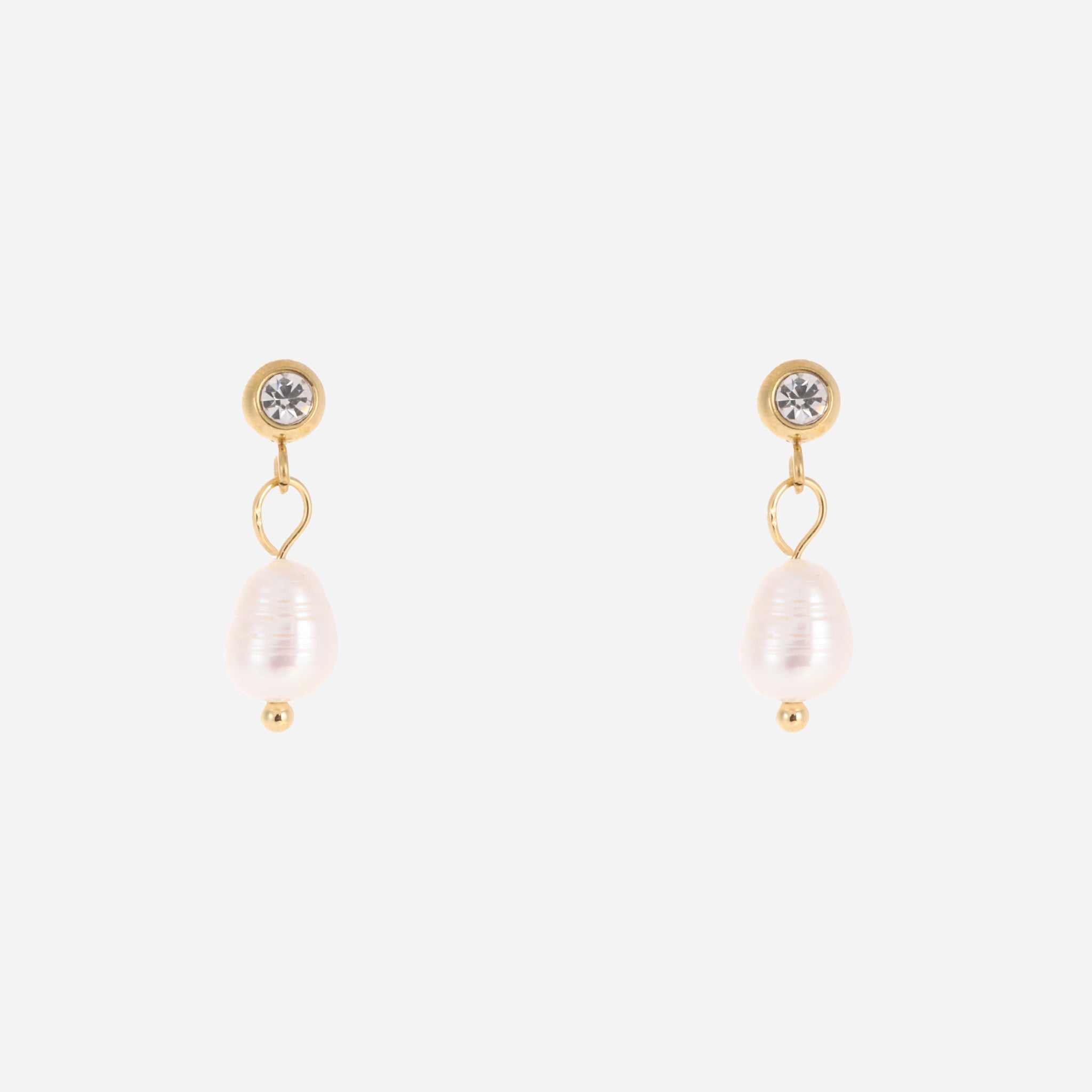 Gold Pearl Resinstud clip-on earrings by SOMIY – pain-free non-pierced jewelry for everyday wear