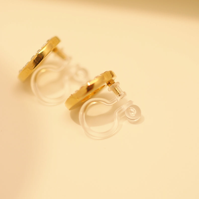 Goldstud clip-on earrings by SOMIY – pain-free non-pierced jewelry for everyday wear