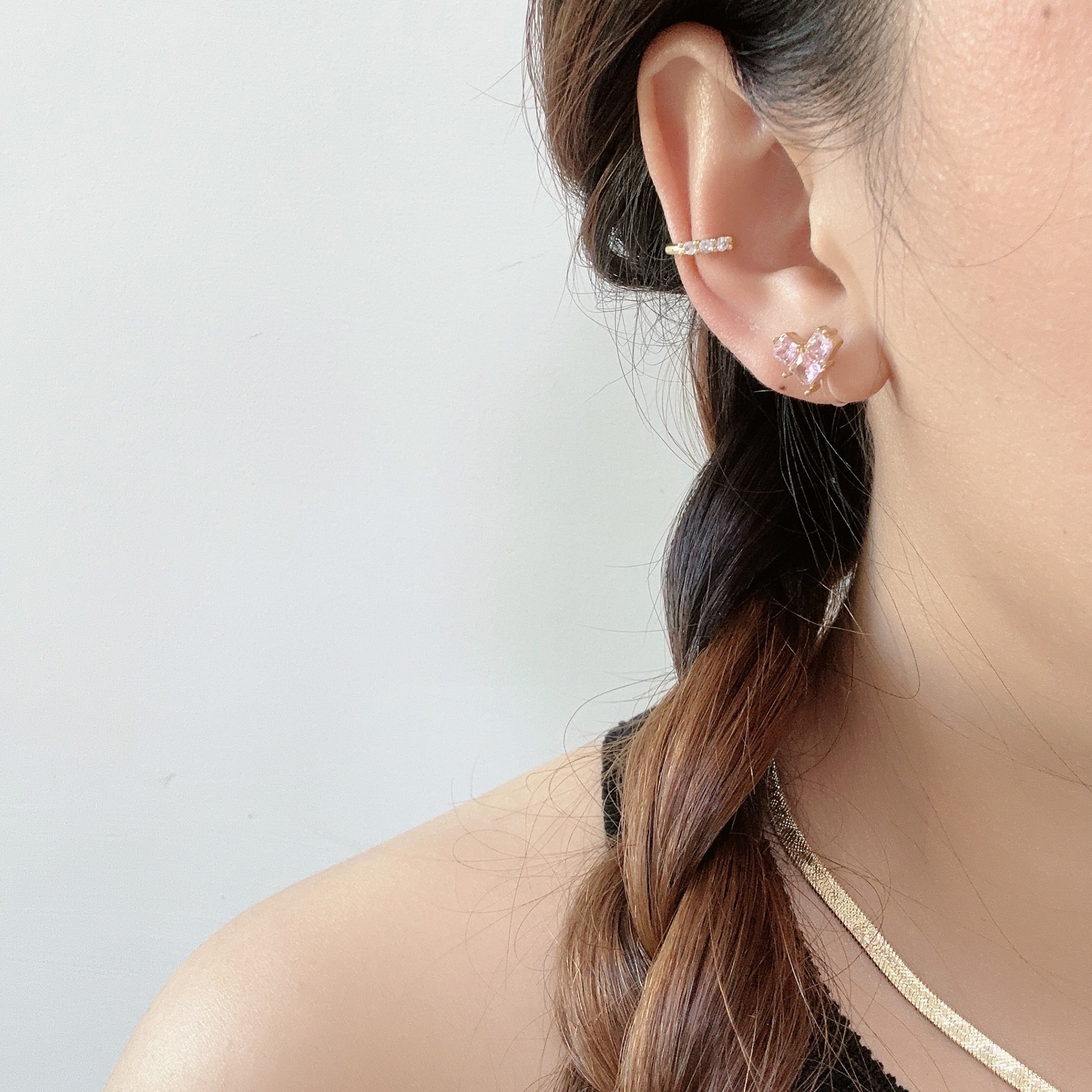 Goldstud clip-on earrings by SOMIY – pain-free non-pierced jewelry for everyday wear