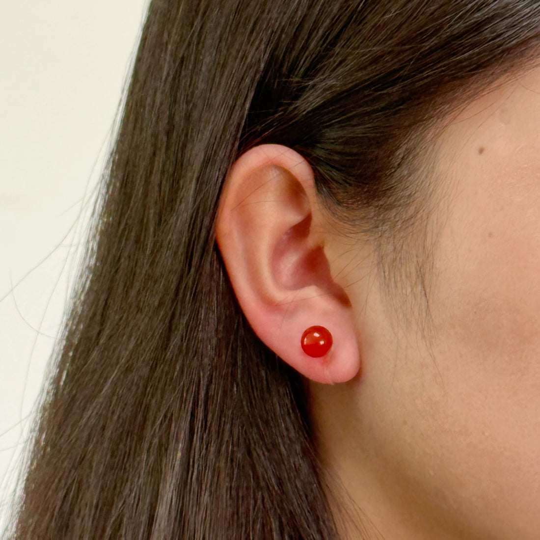 Silver Resinstud clip-on earrings by SOMIY – pain-free non-pierced jewelry for everyday wear