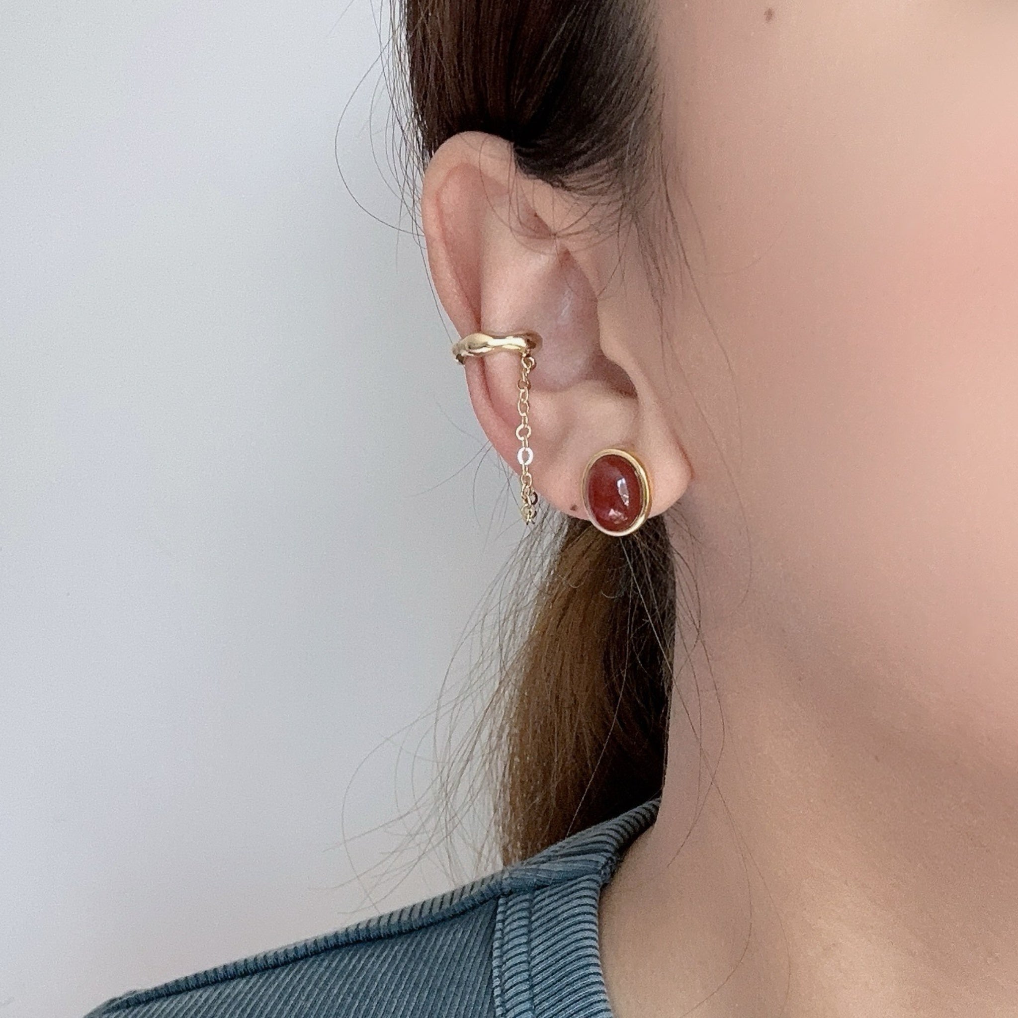 Goldstud clip-on earrings by SOMIY – pain-free non-pierced jewelry for everyday wear