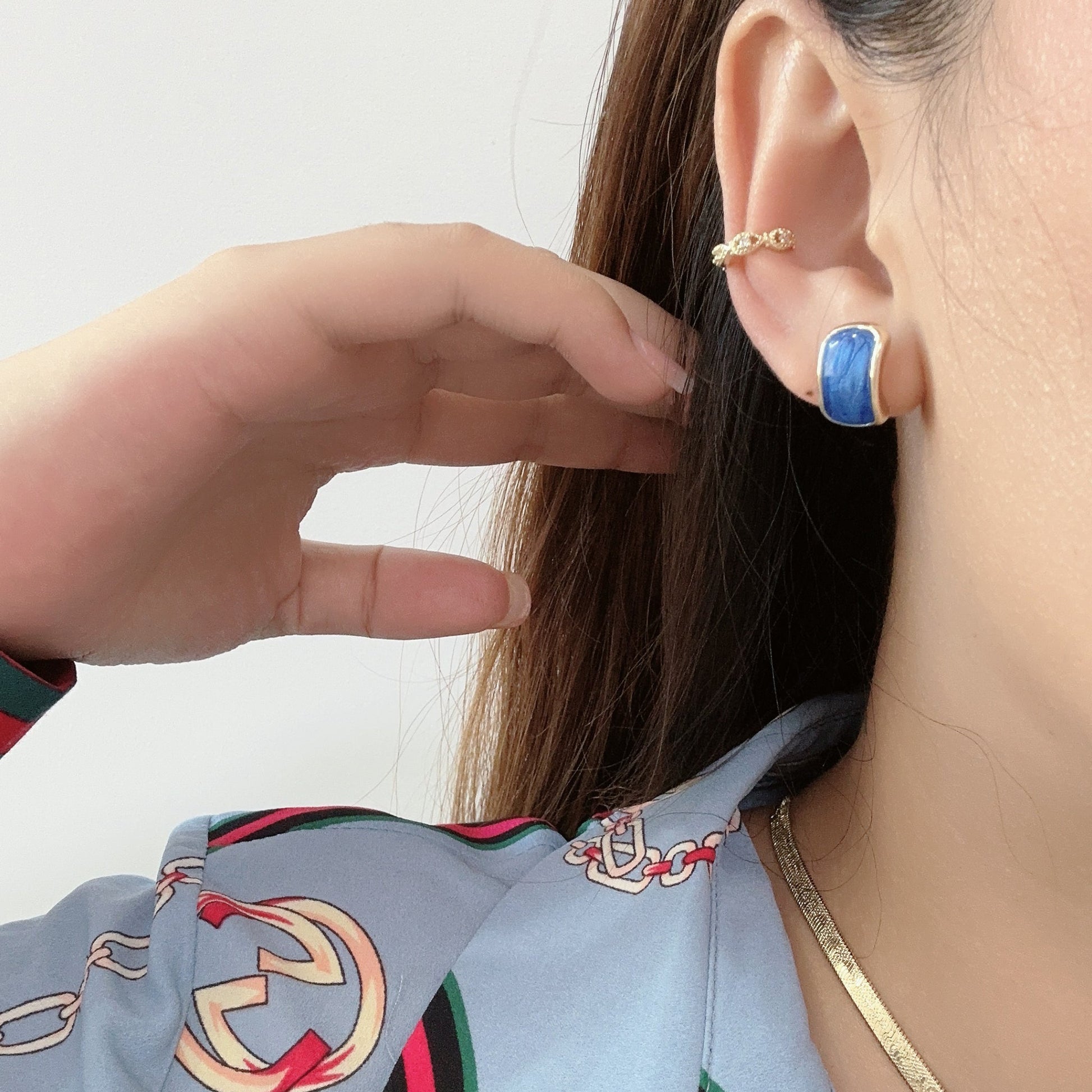 Goldstud clip-on earrings by SOMIY – pain-free non-pierced jewelry for everyday wear